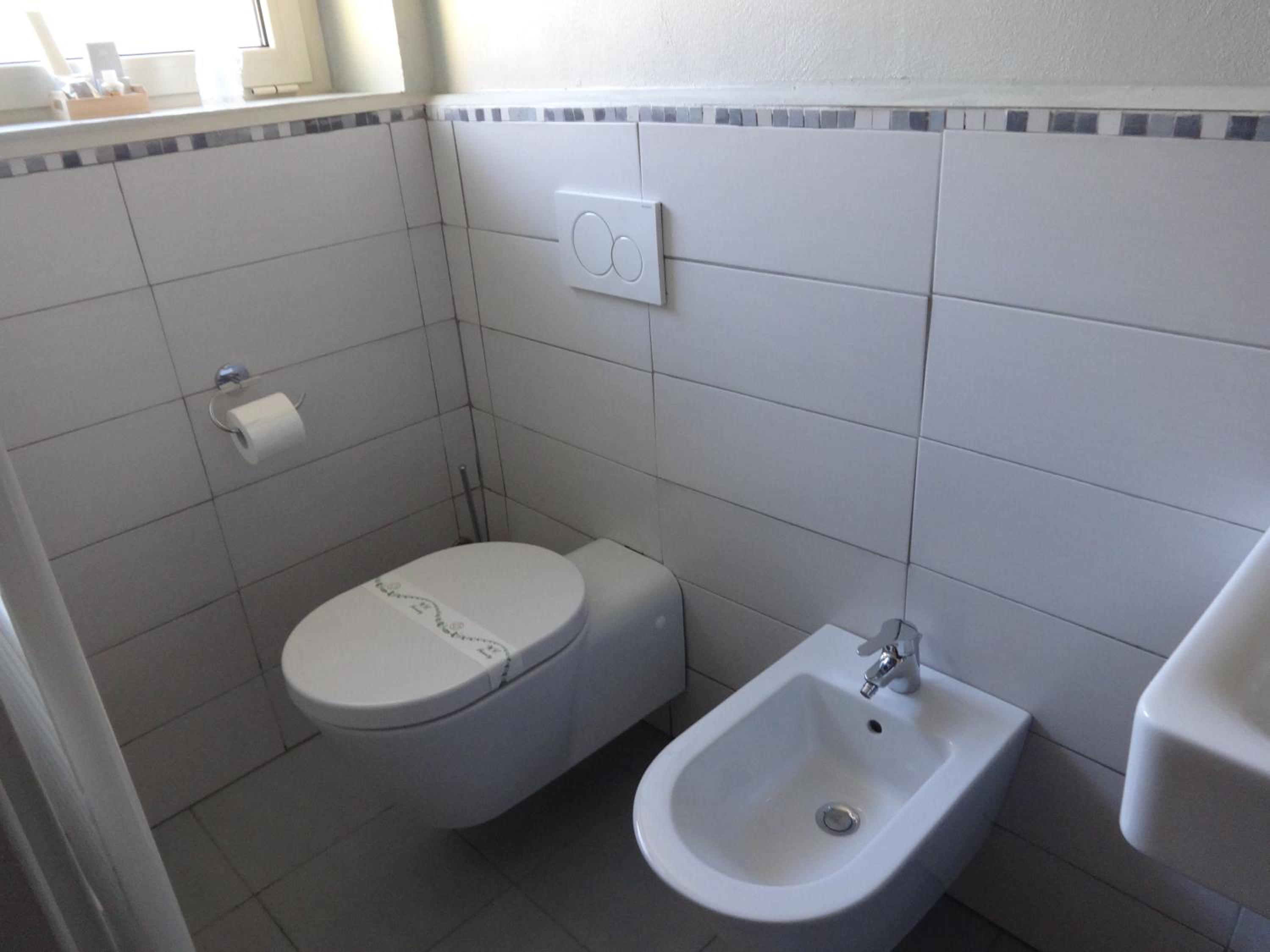 Double or Twin Room photo 2