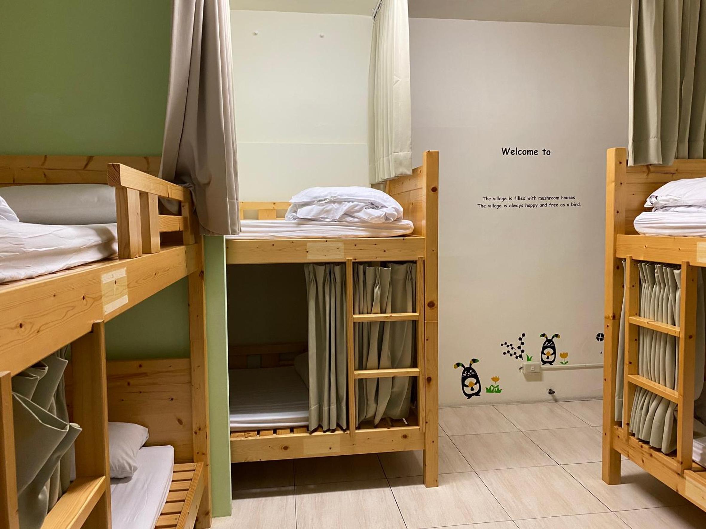 Bed in 6-Bed Dormitory Room photo 1