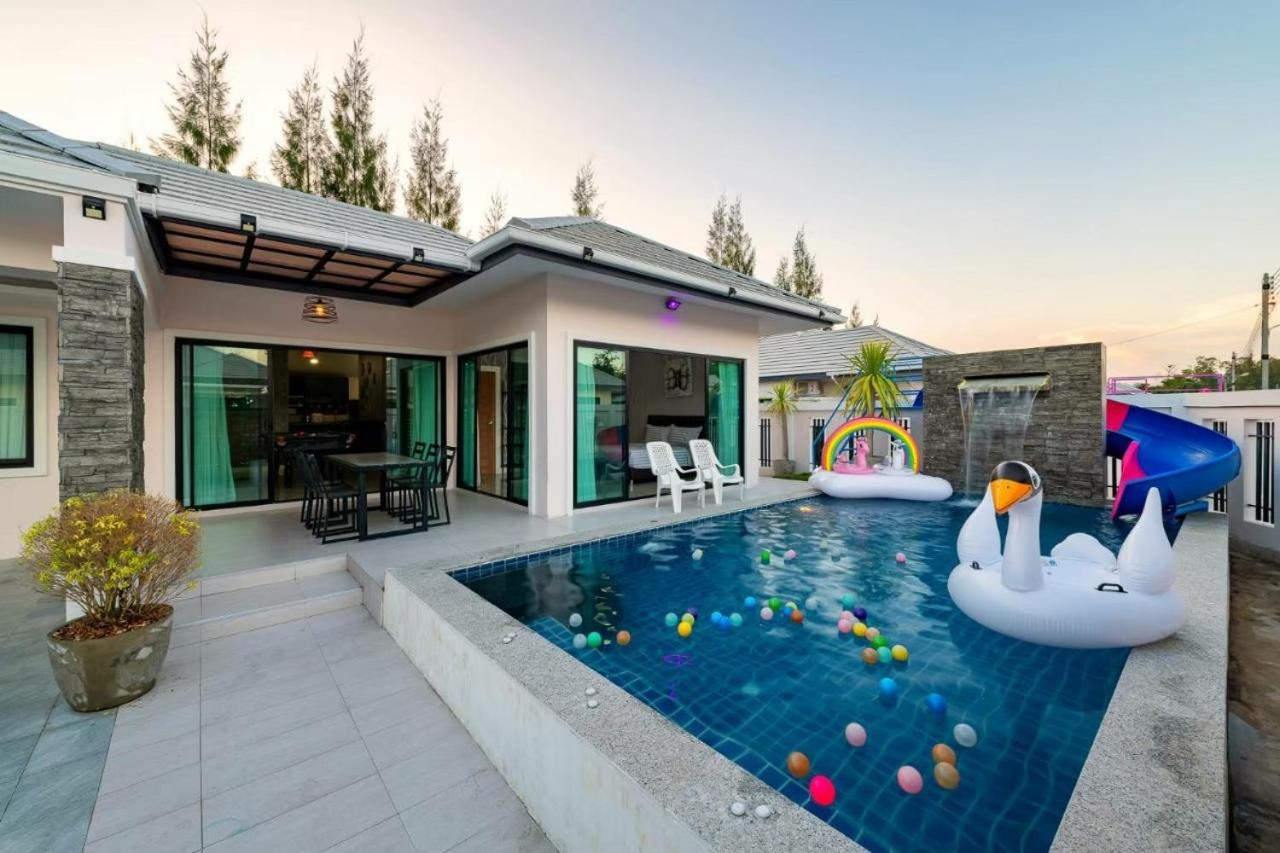 Three-Bedroom Villa - Photo 28