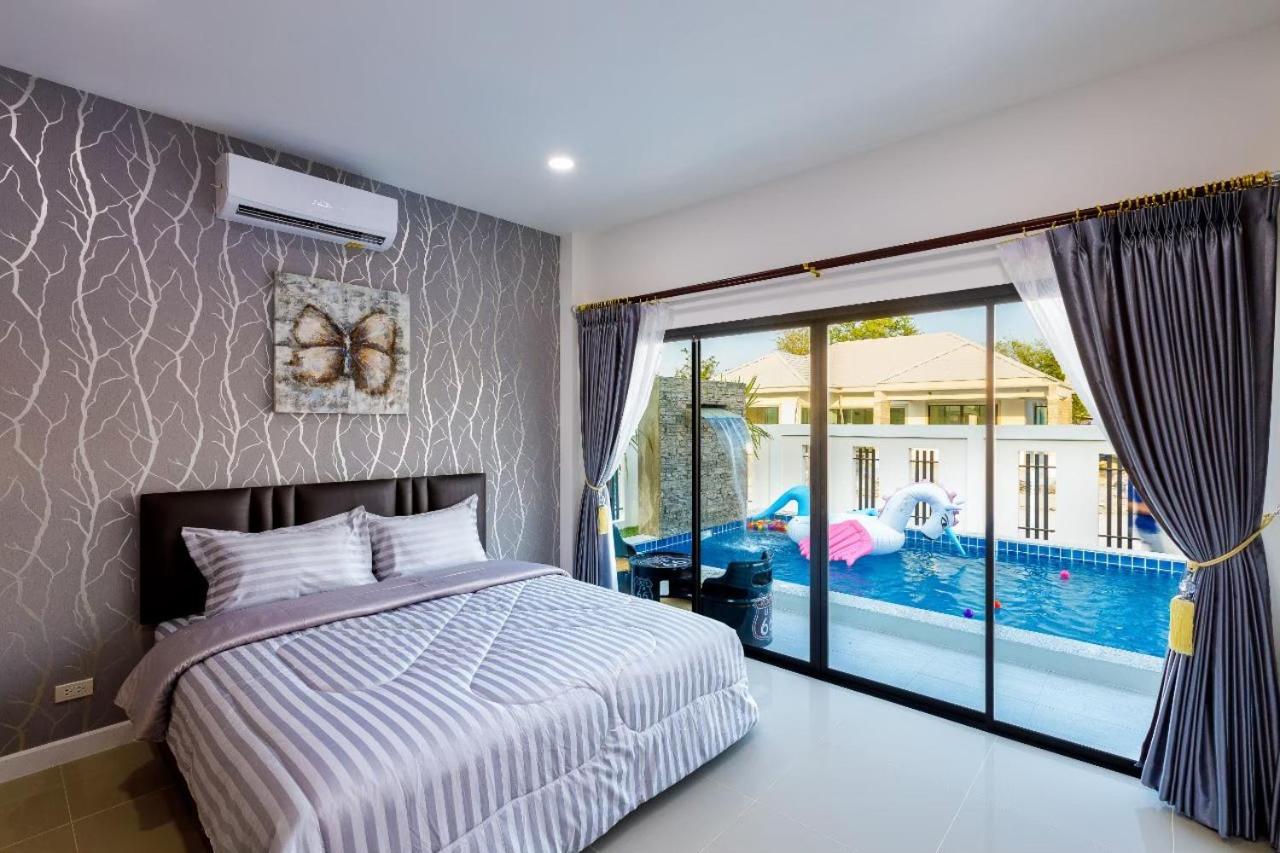 Three-Bedroom Villa - Photo 1