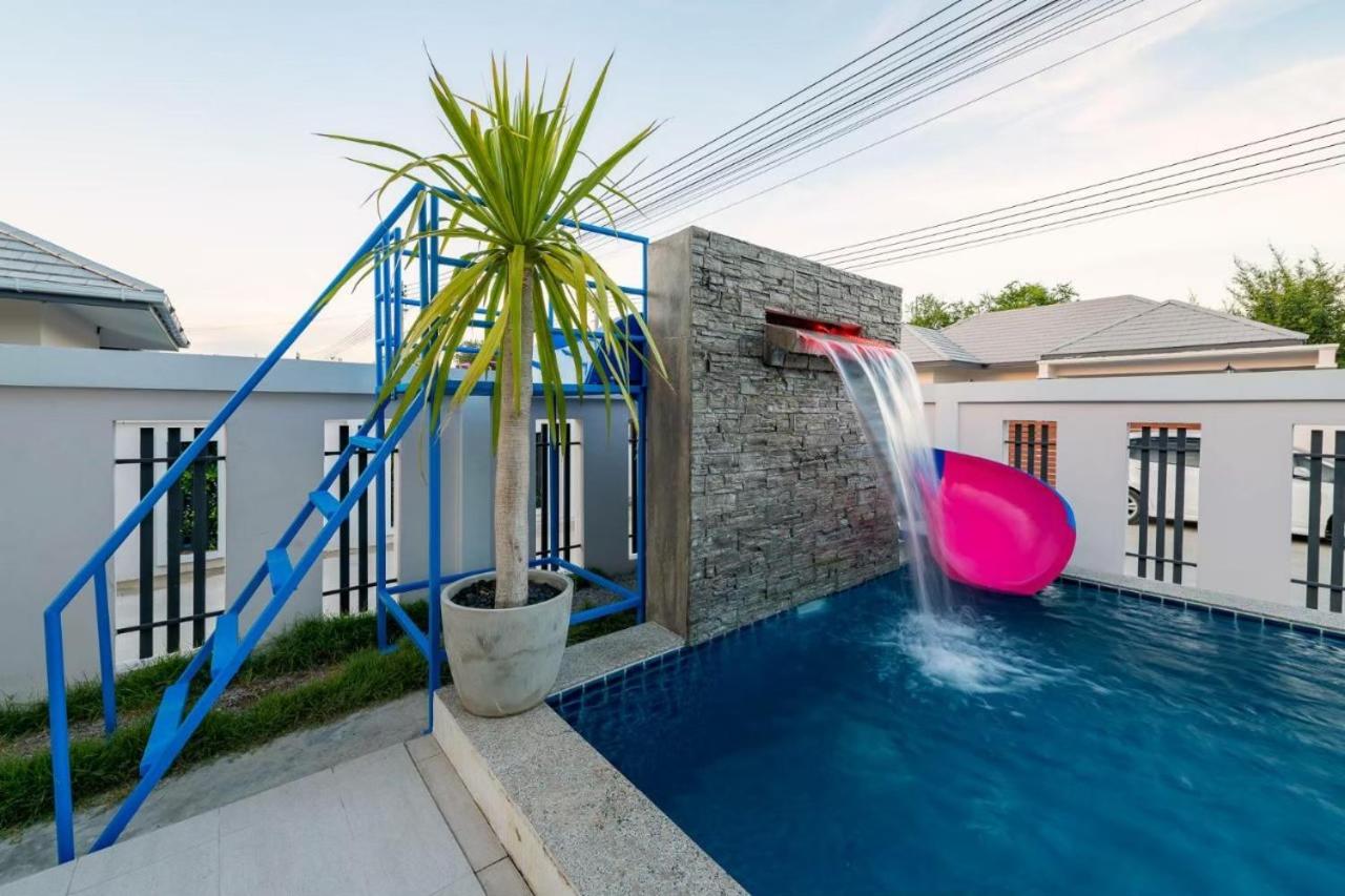 Three-Bedroom Villa - Photo 15