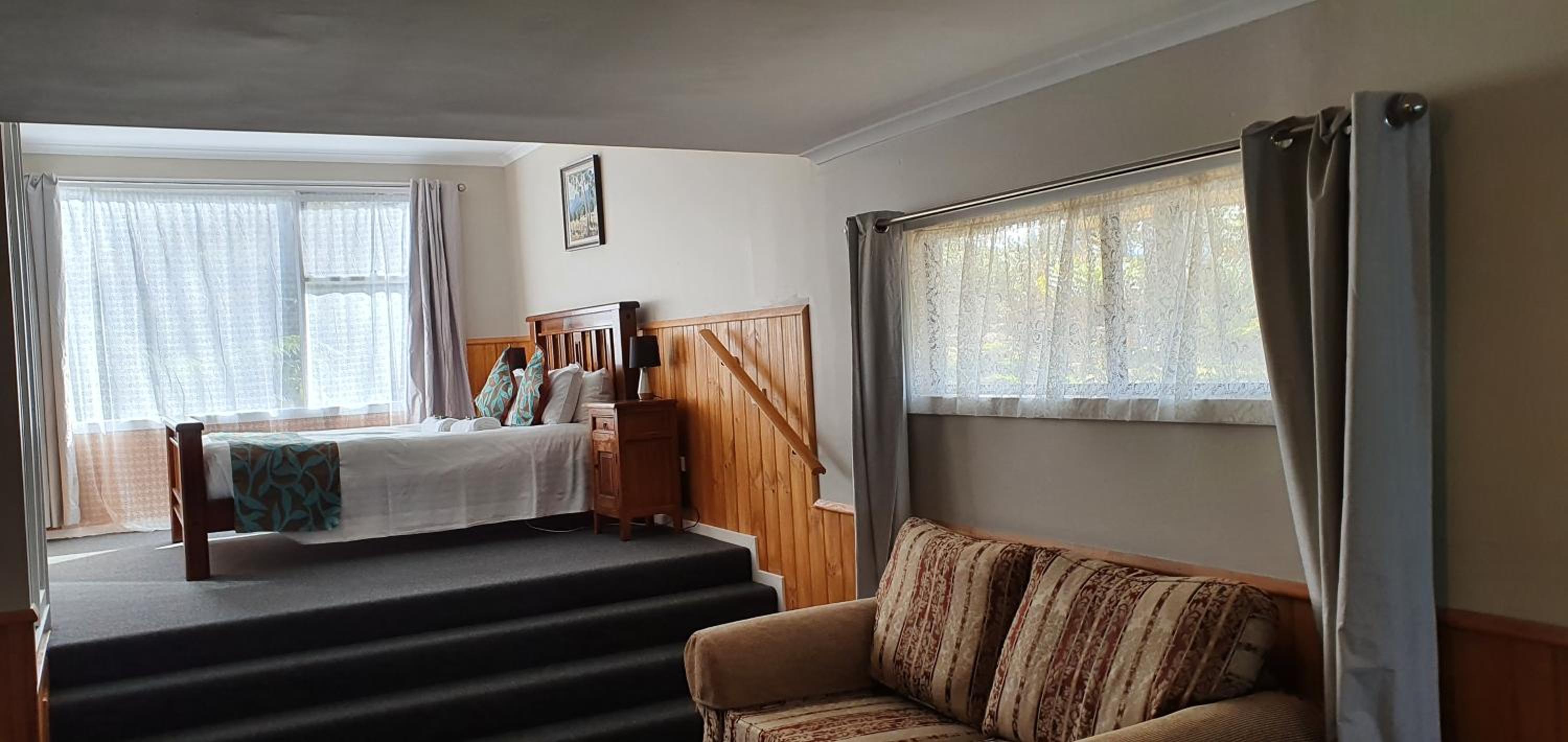 Cottage with Spa Bath