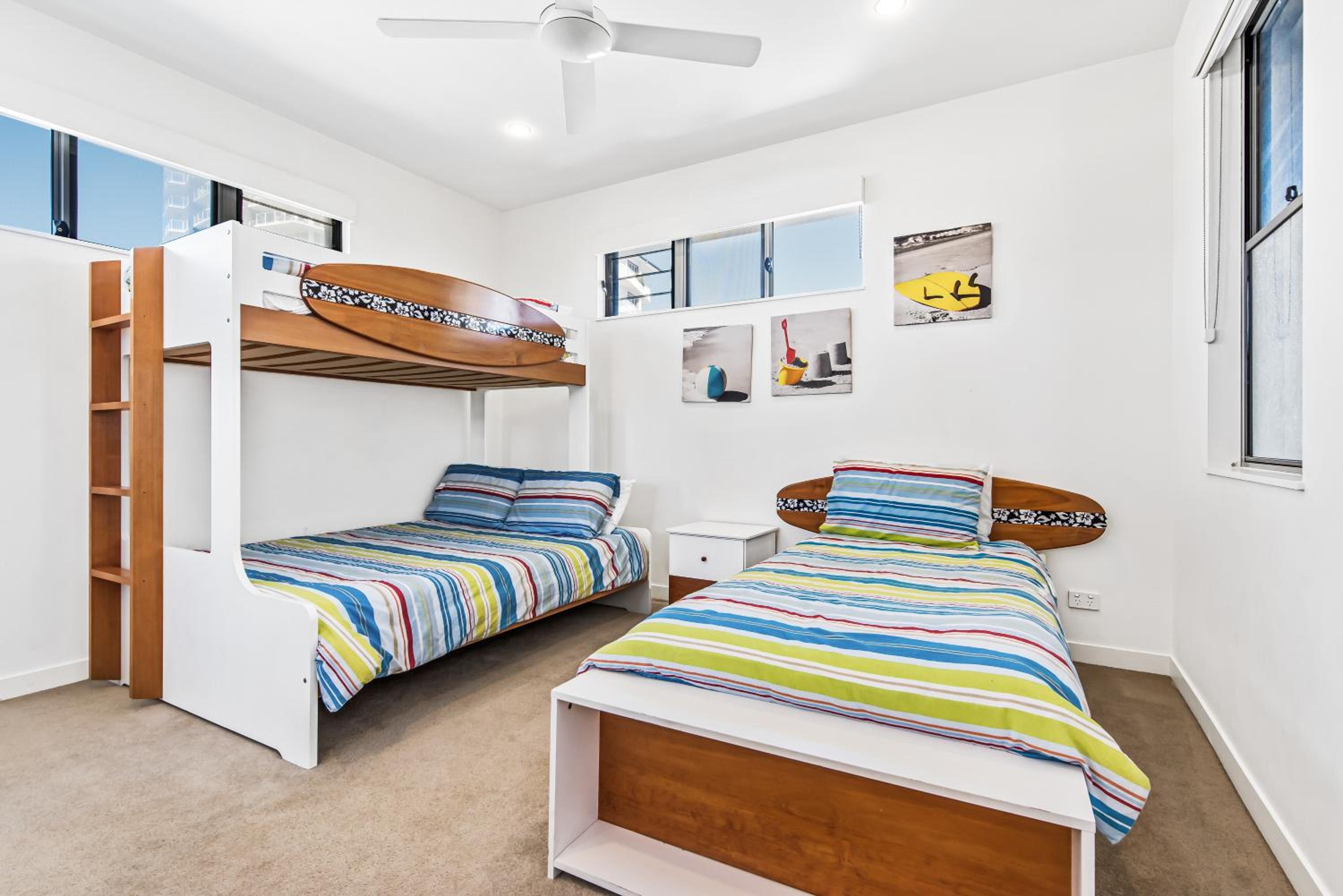 Three-Bedroom Apartment photo 2