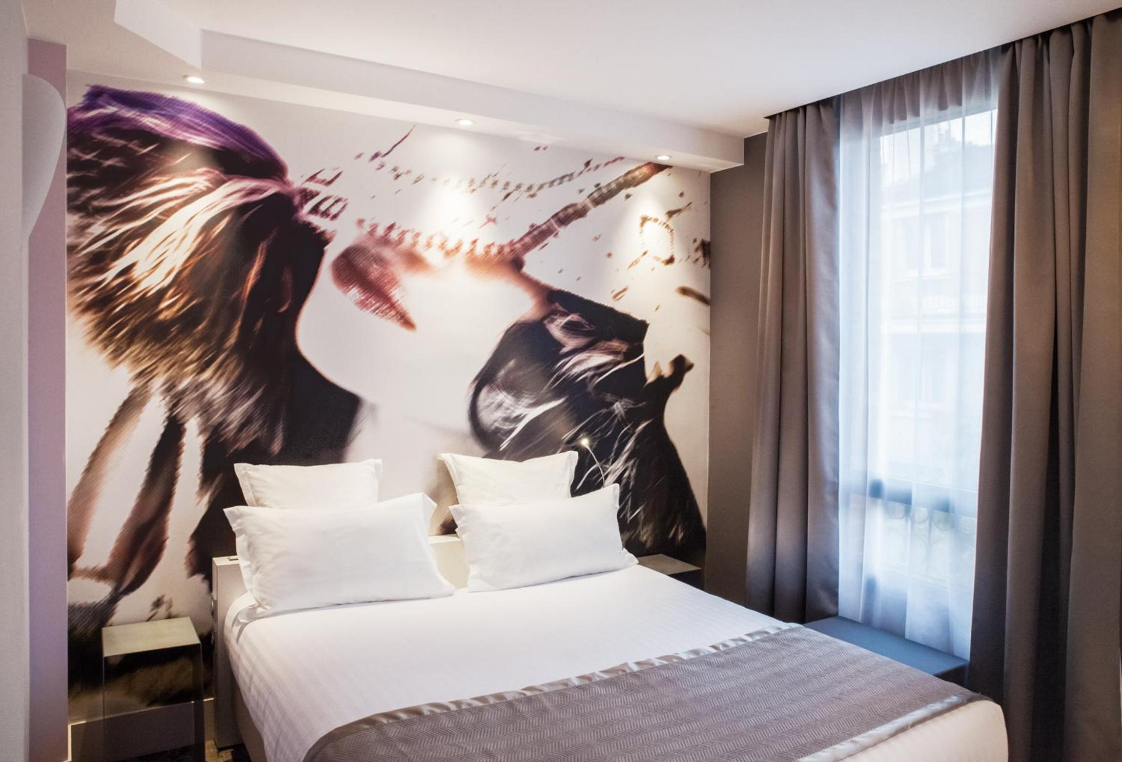 Classic Double Room - Photo 9