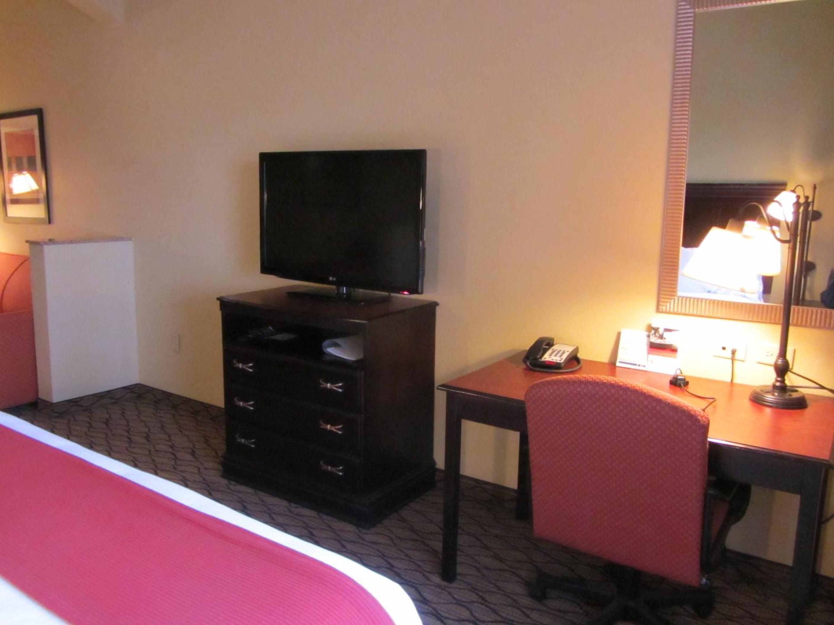King Suite - Photo 5