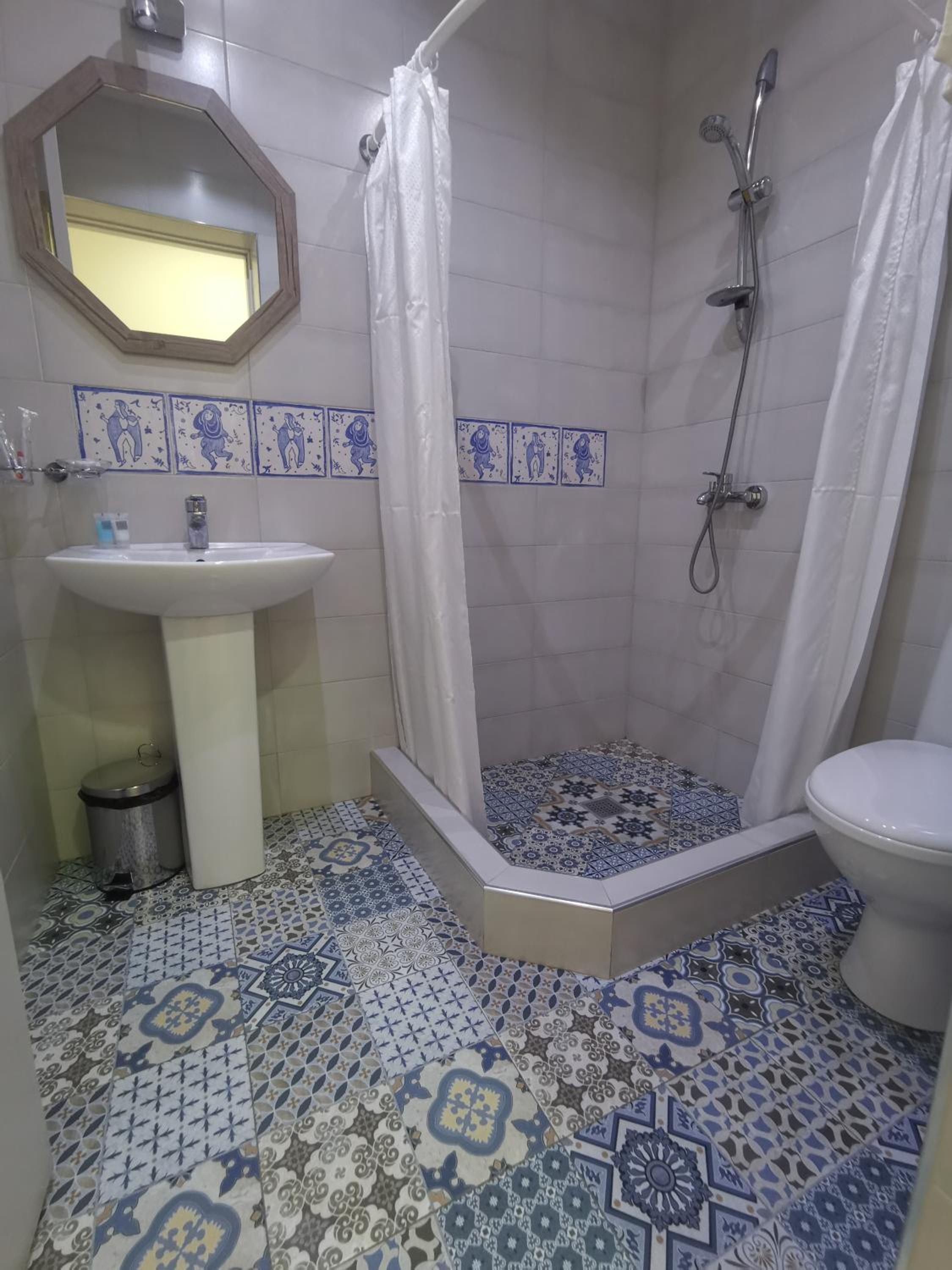 Twin Room with Balcony photo 2
