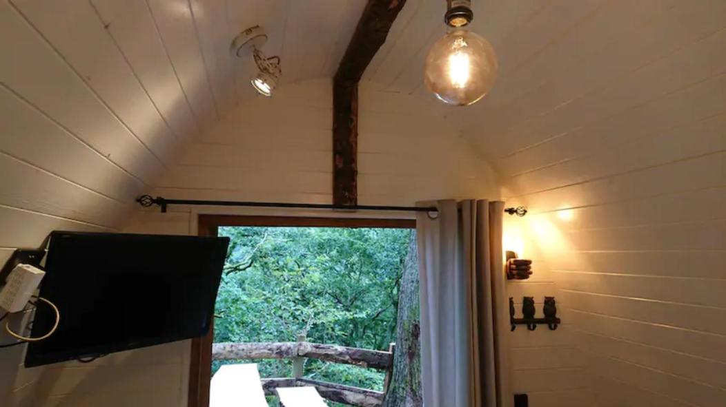 Tent - Photo 10
