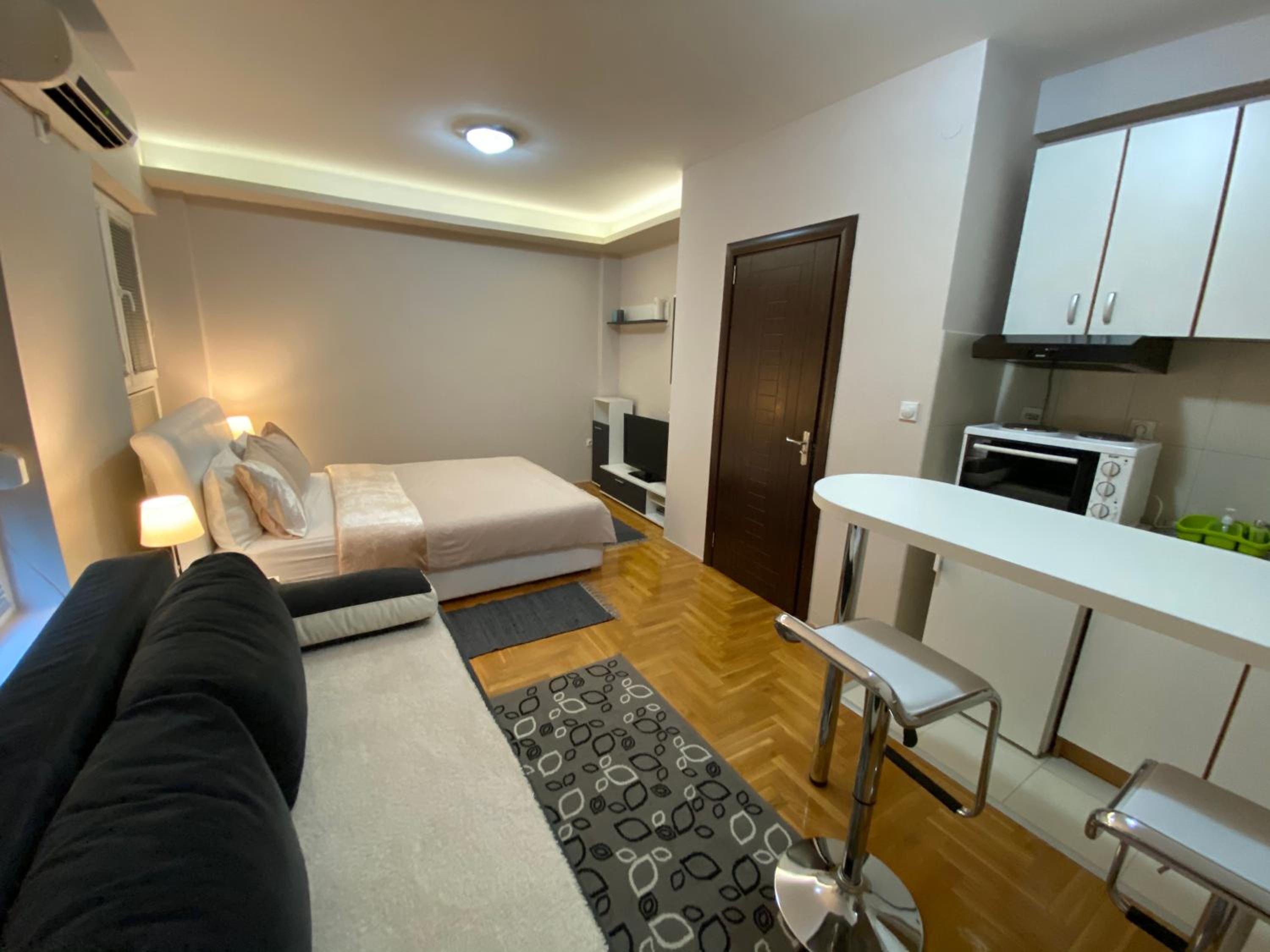 Studio Apartment
