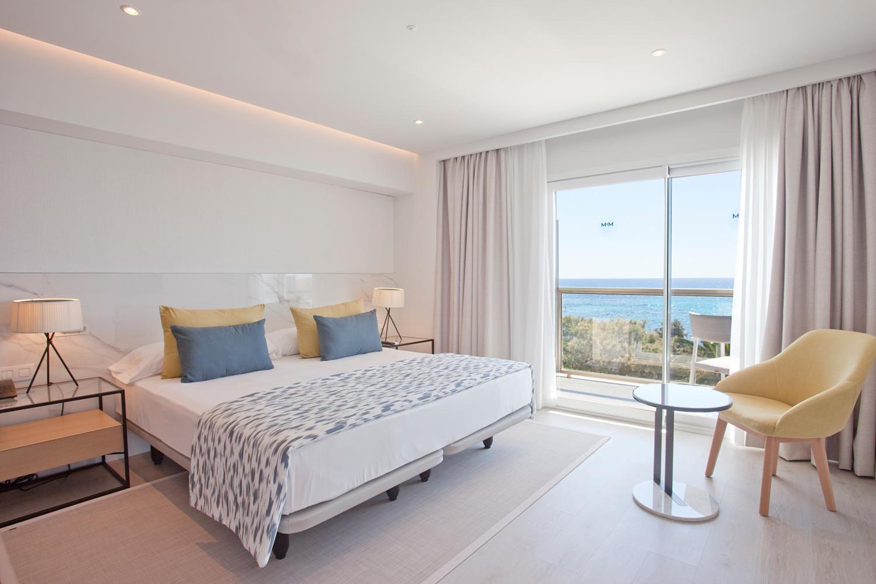 Suite Junior con vista al mar.