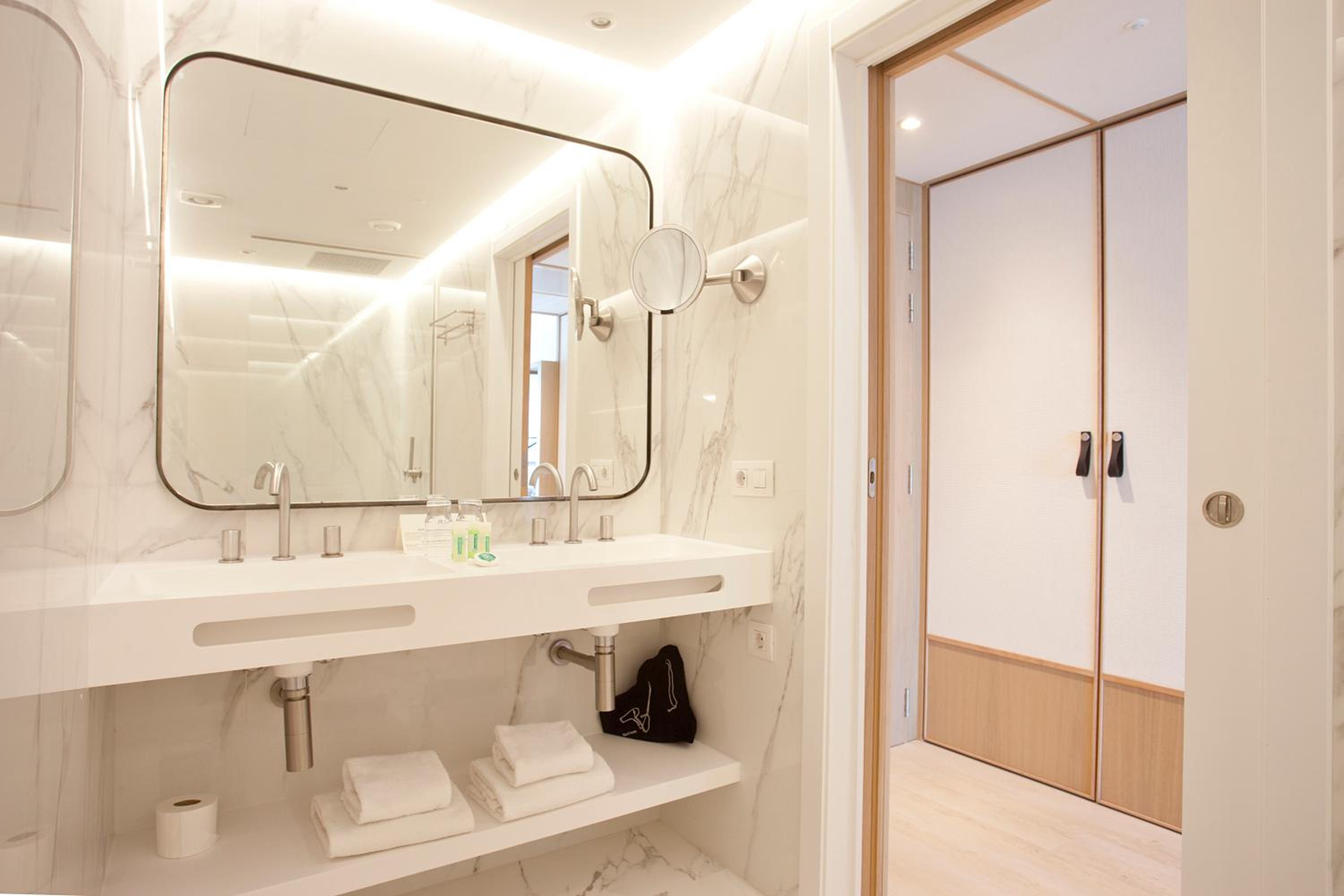Superior Double Or Twin Room With Sea View