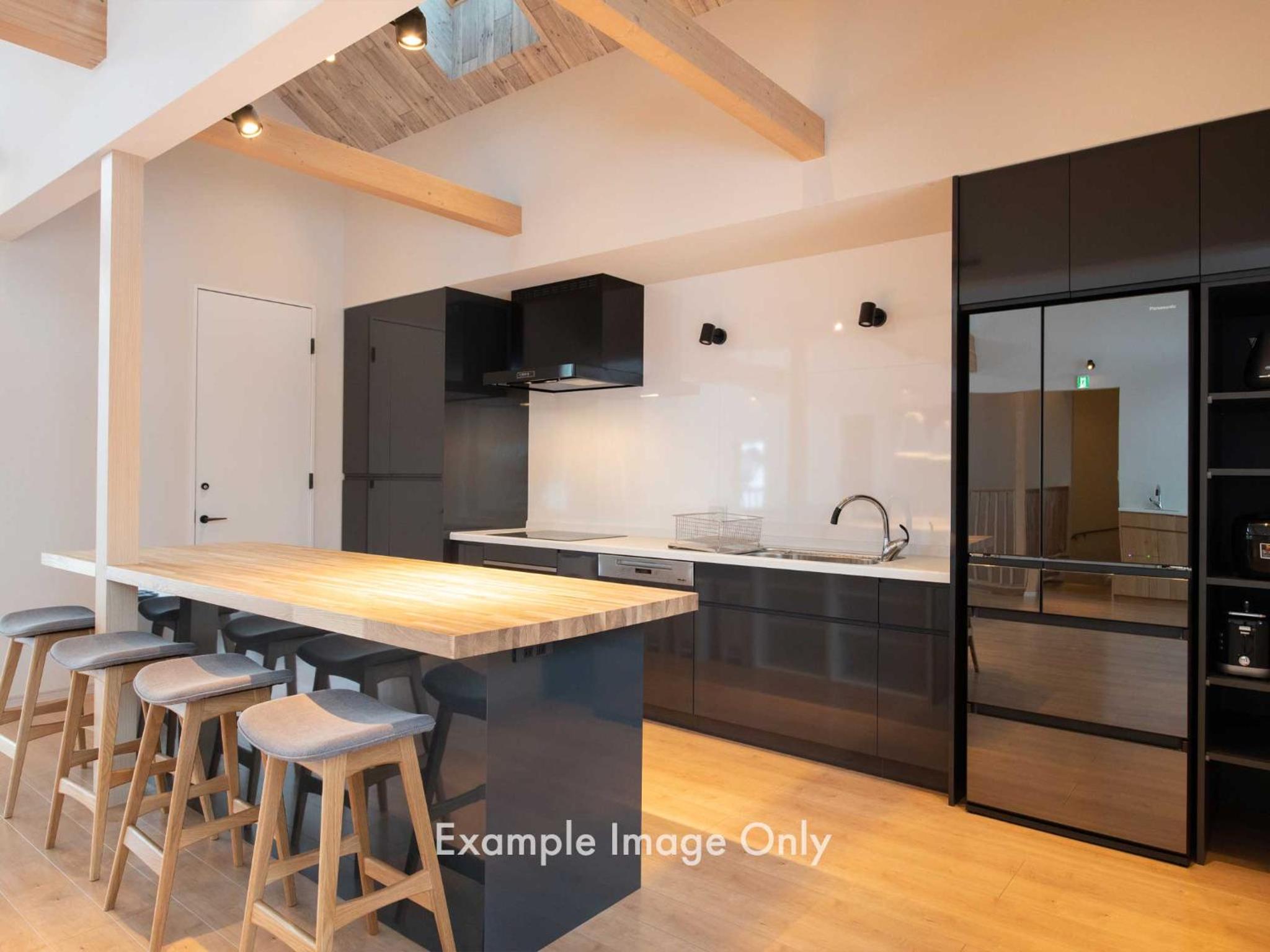 4 Bedroom photo 2
