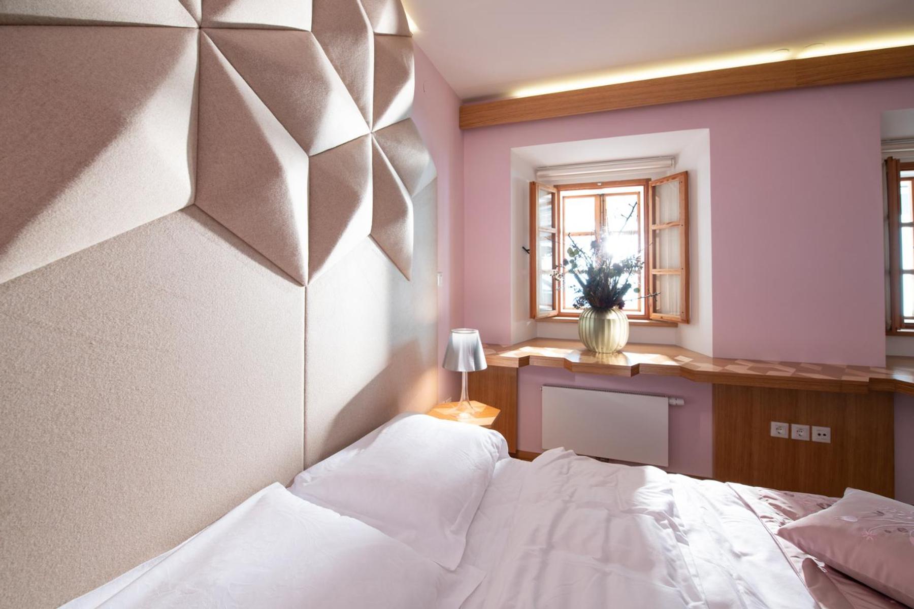 Deluxe Double or Twin Room photo 1