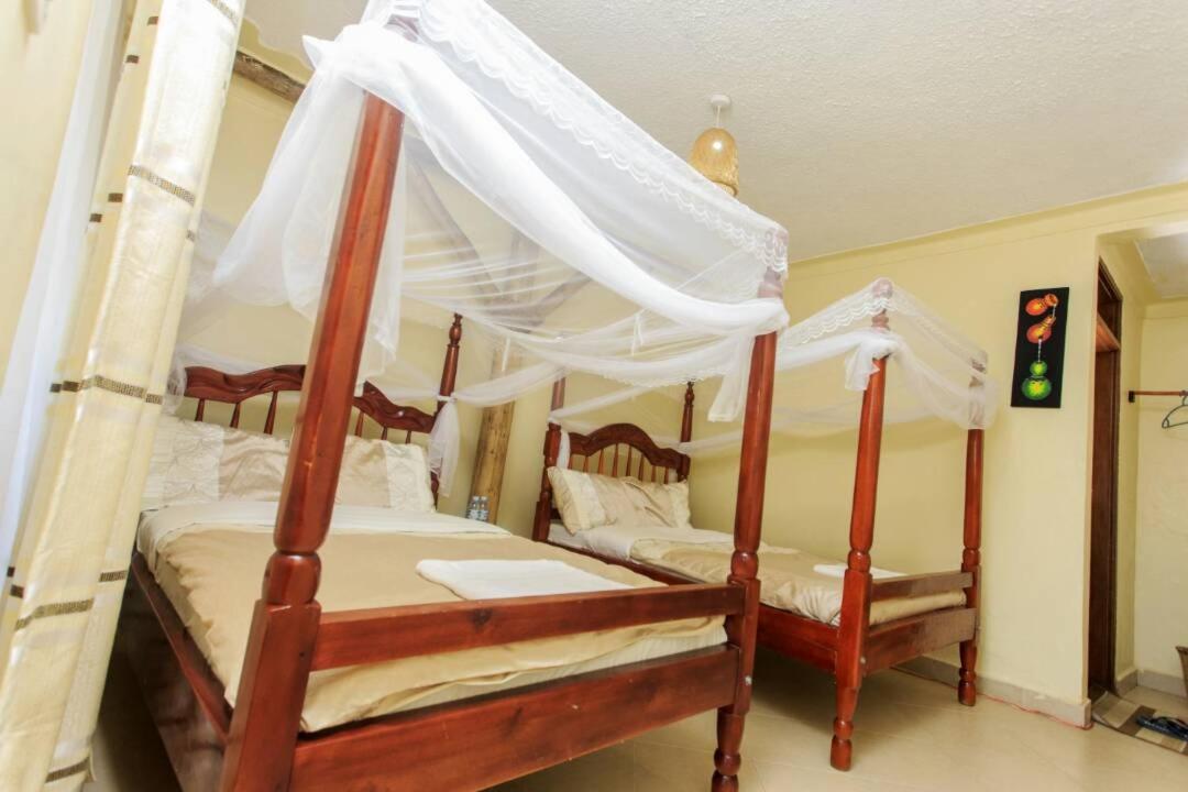 Deluxe Double Room with Two Double Beds photo 2
