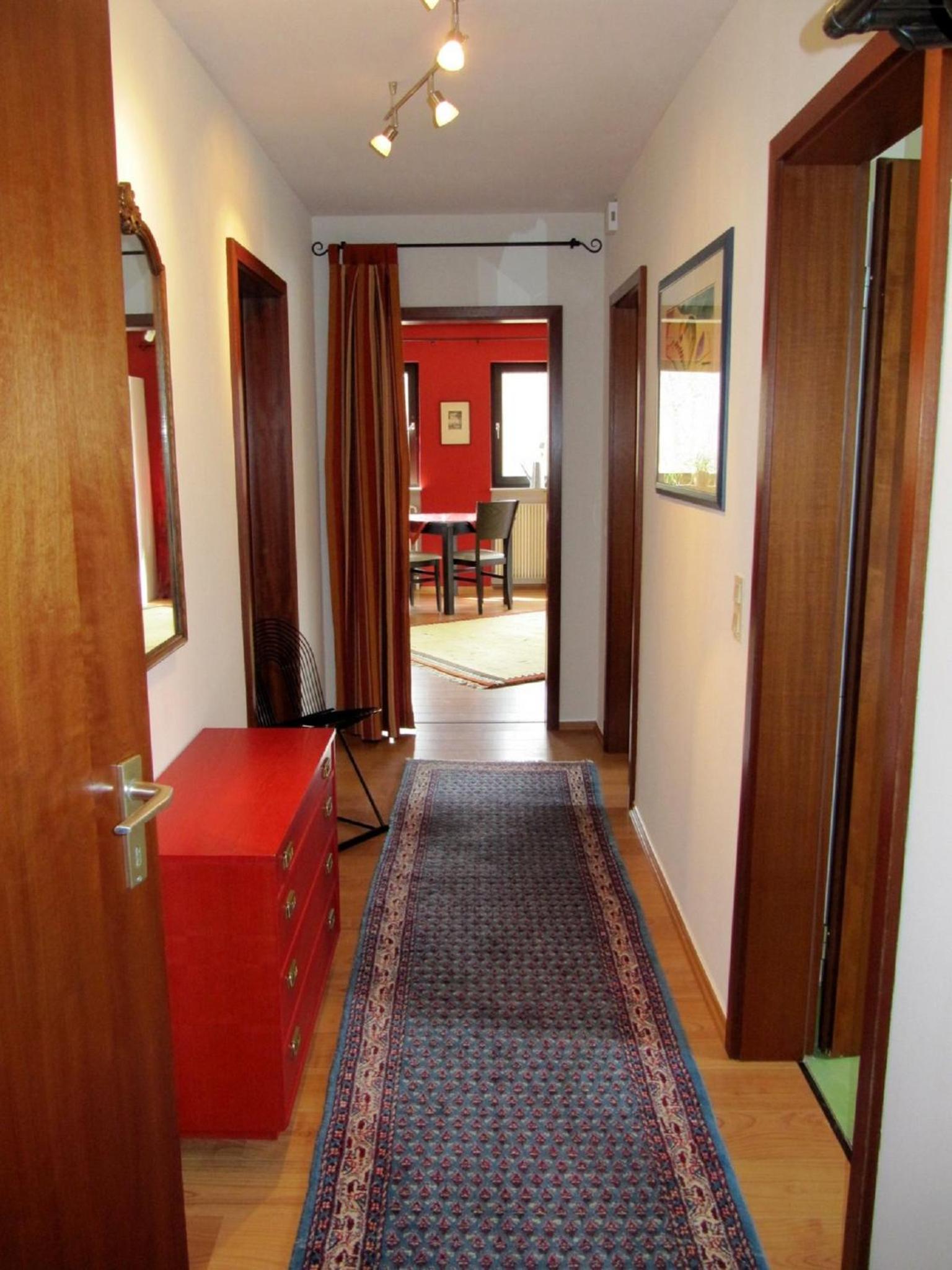 One-Bedroom Apartment photo 2