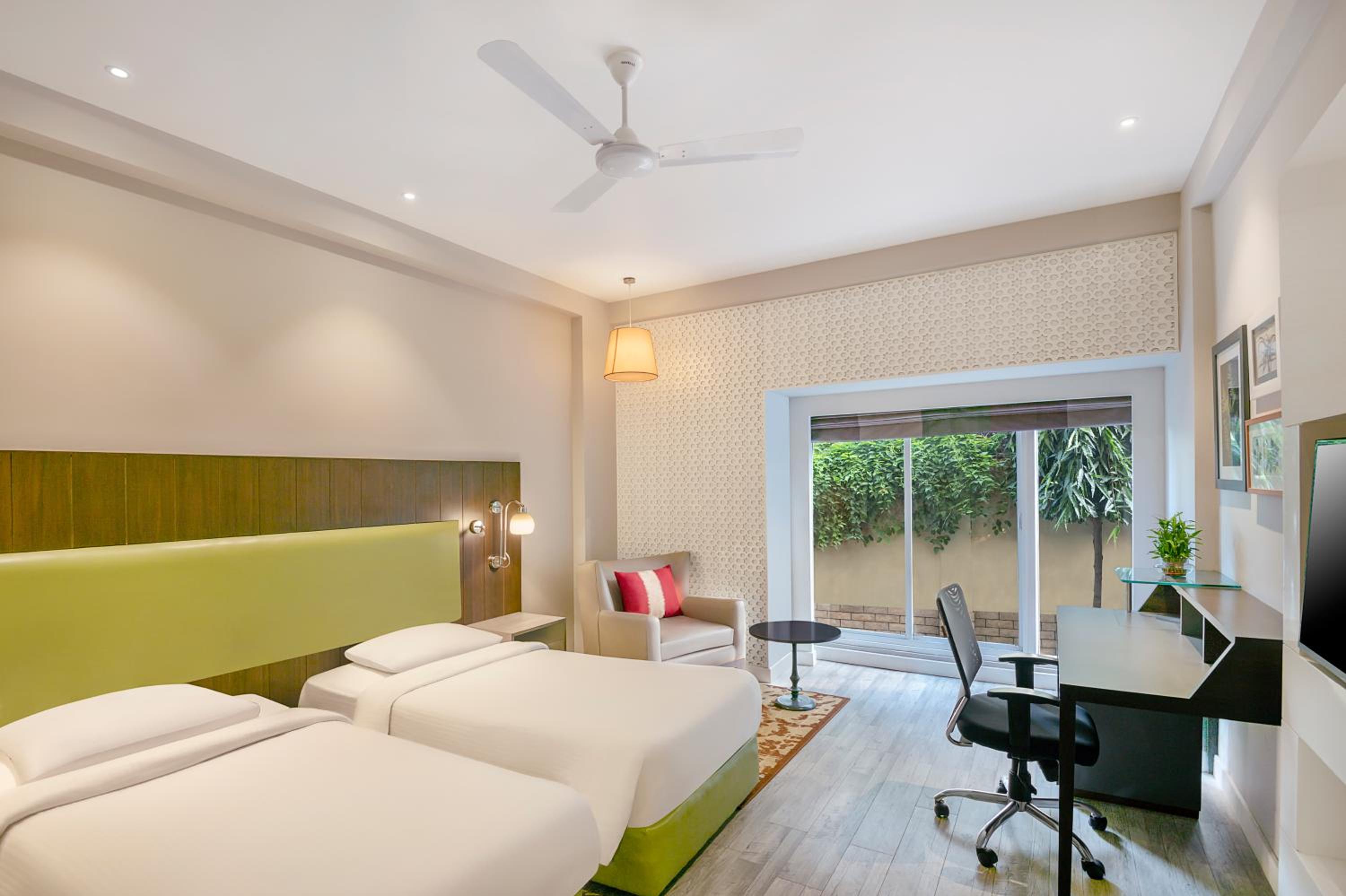 Superior Room - Photo 9