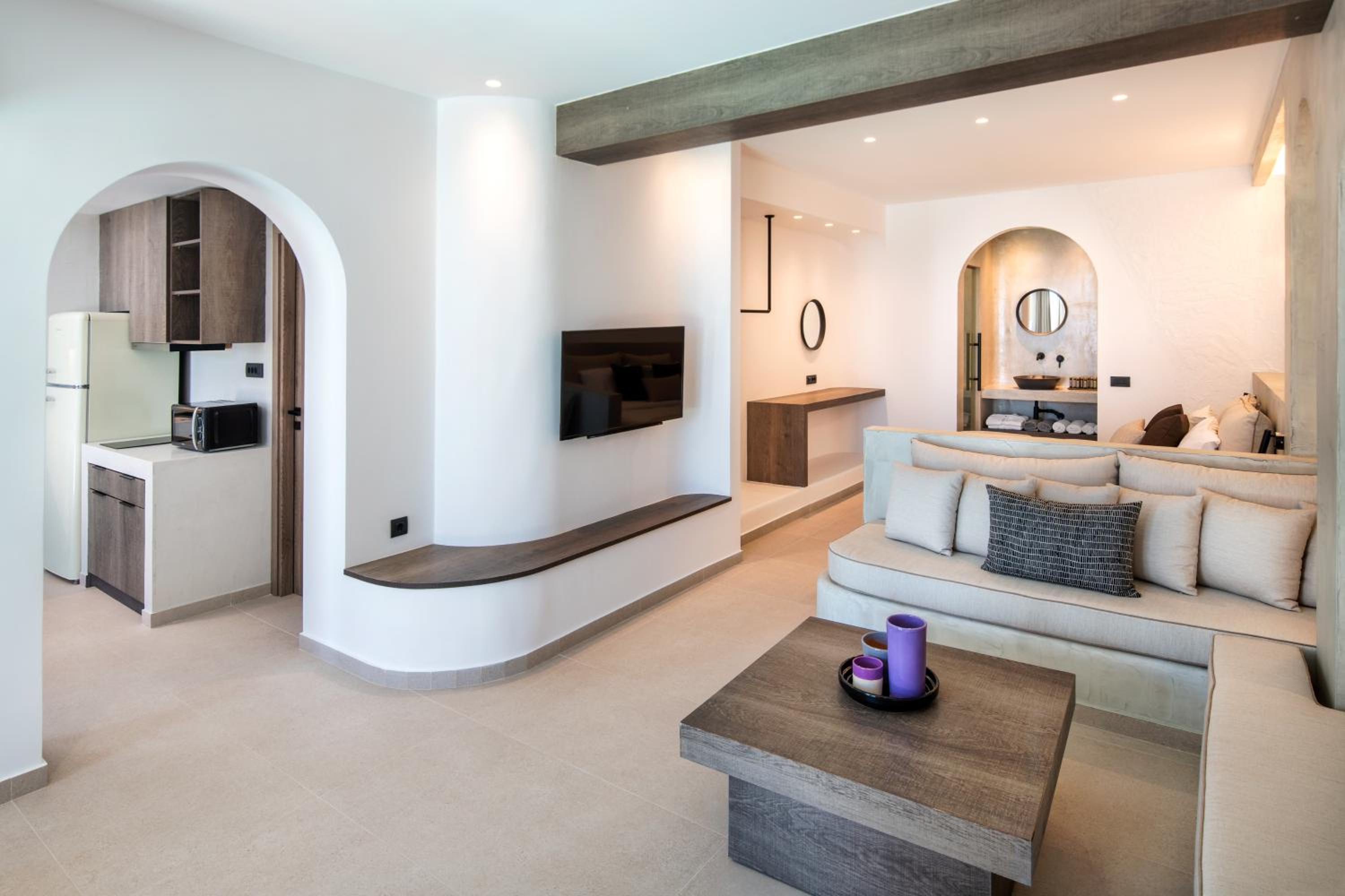Villa S with outdoor plunge pool photo 3