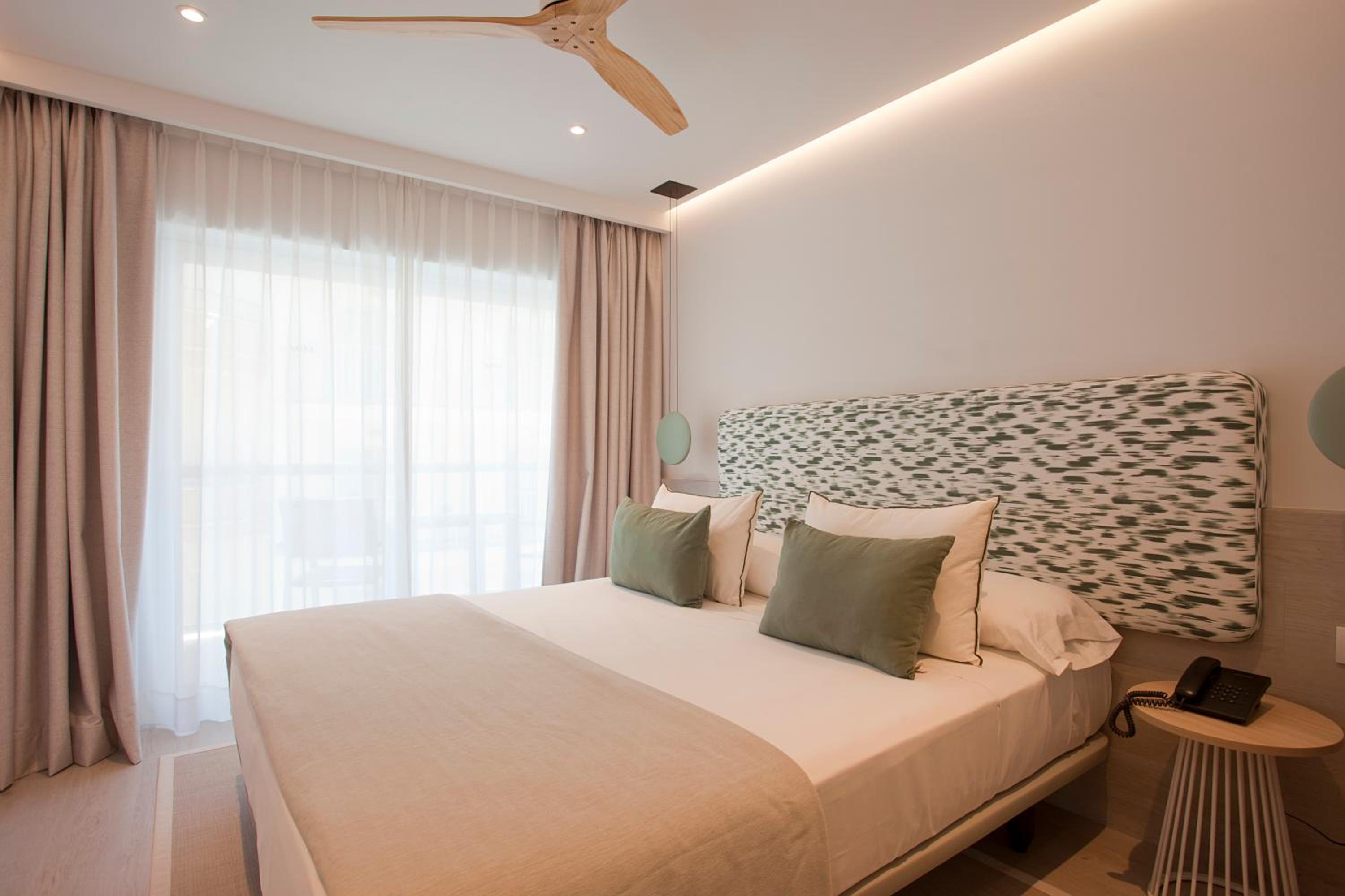 Double Or Twin Room With City View