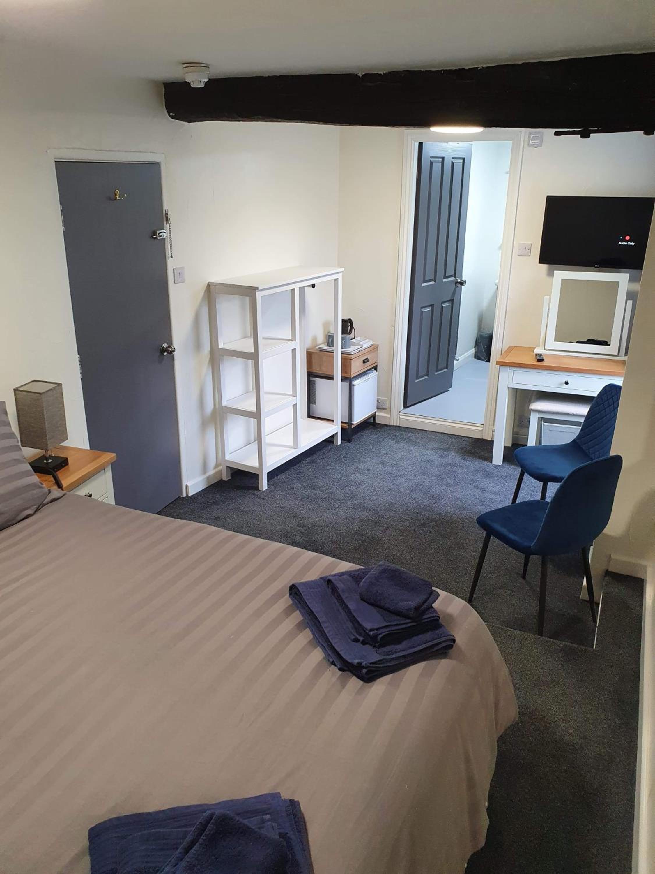 Double Room with Private Bathroom