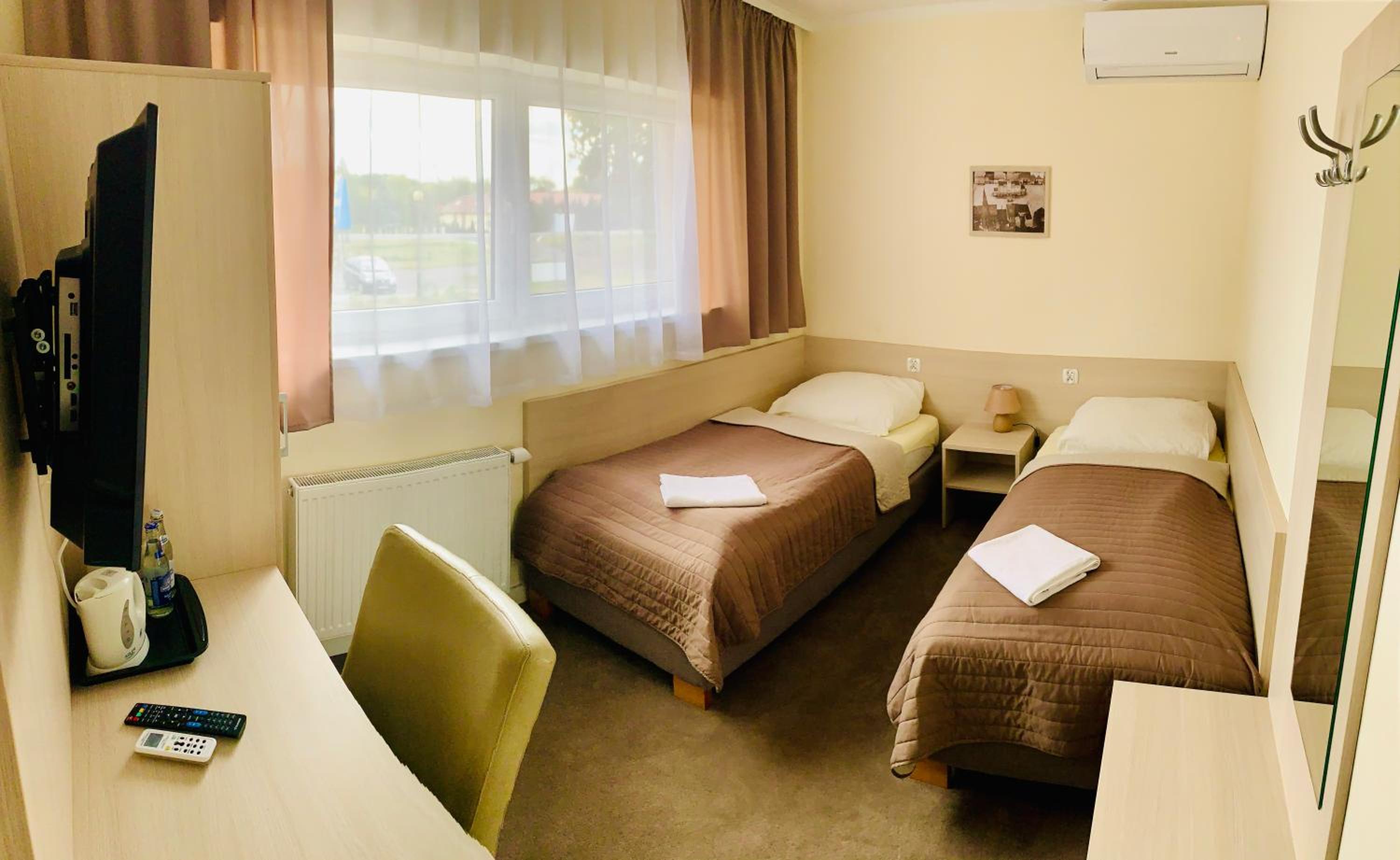 Double Room - Photo 8