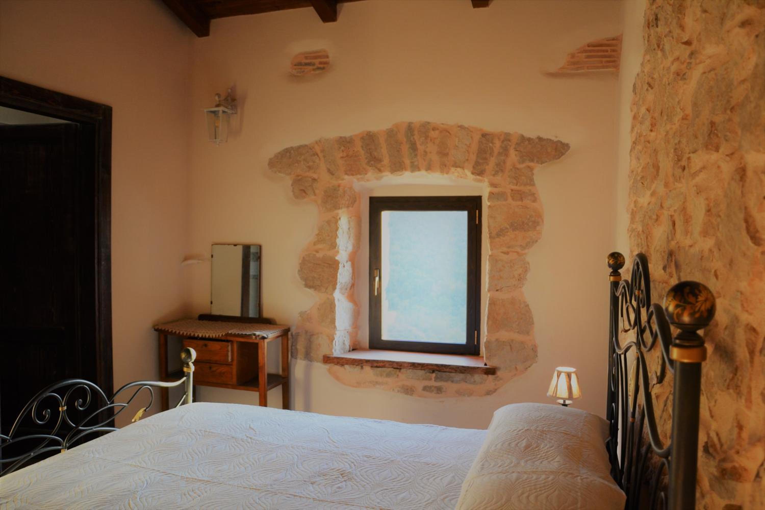 Double Room with Mountain View - Photo 1