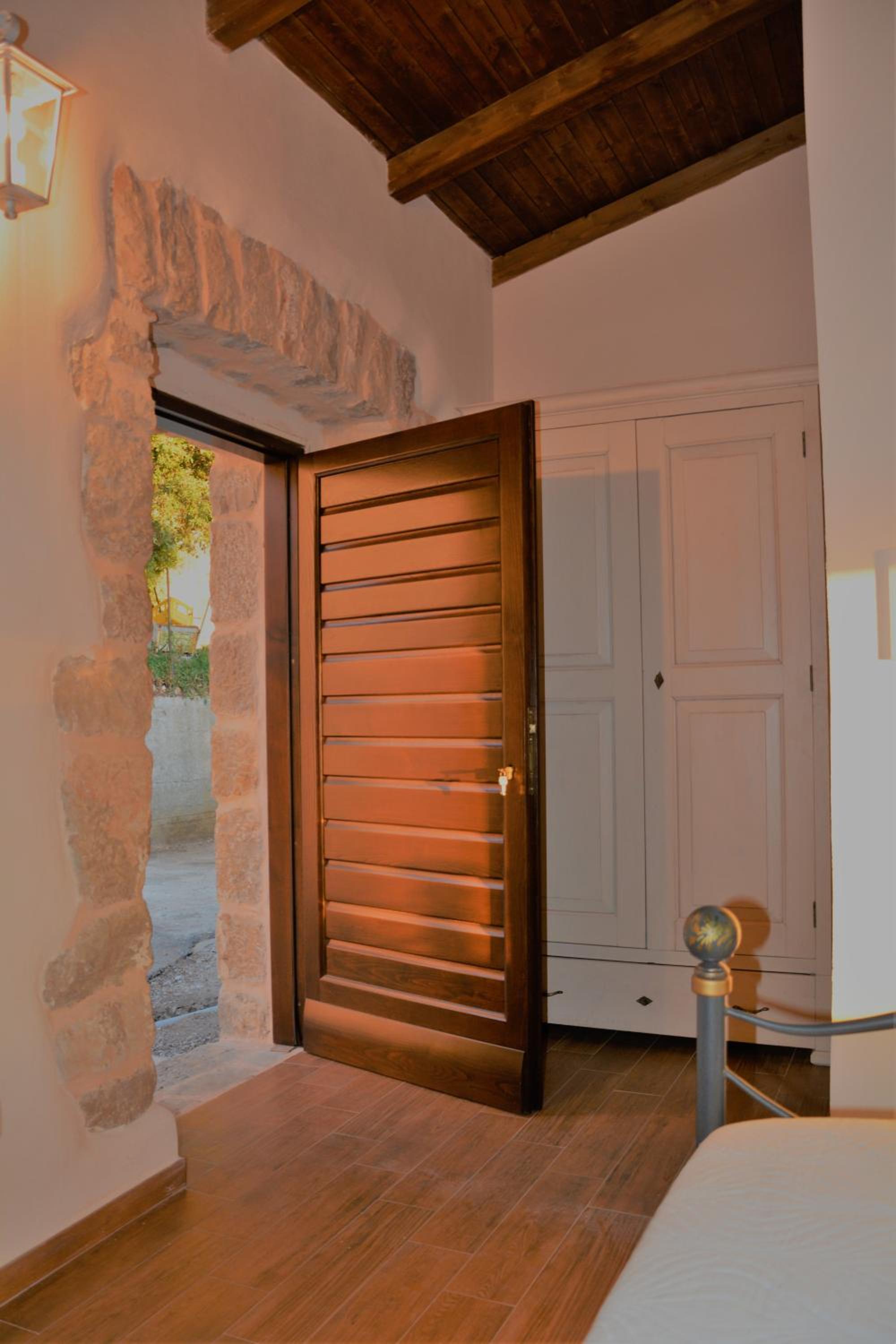 Double Room with Mountain View - Photo 4