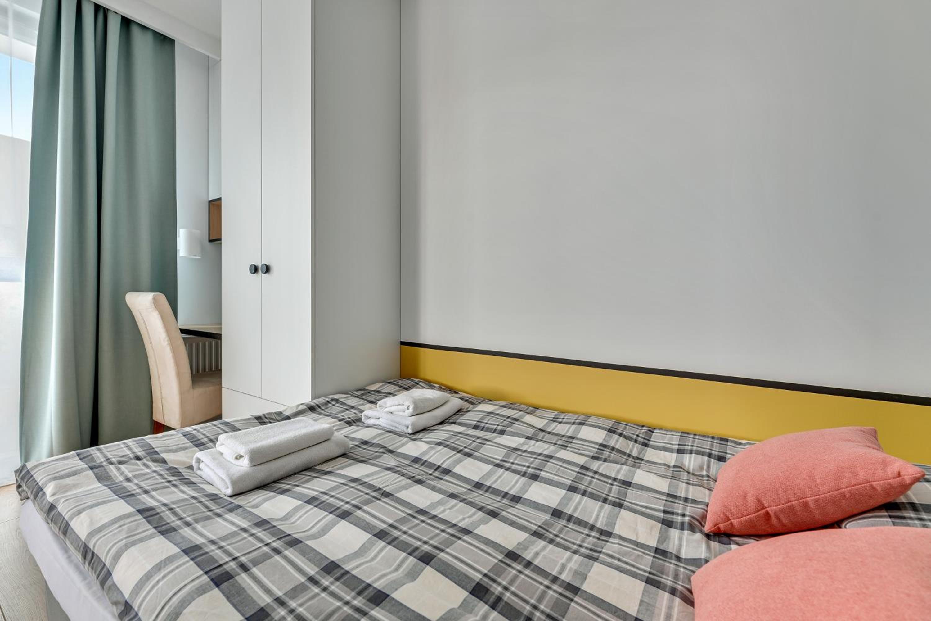 Apartment with Balcony - Photo 23