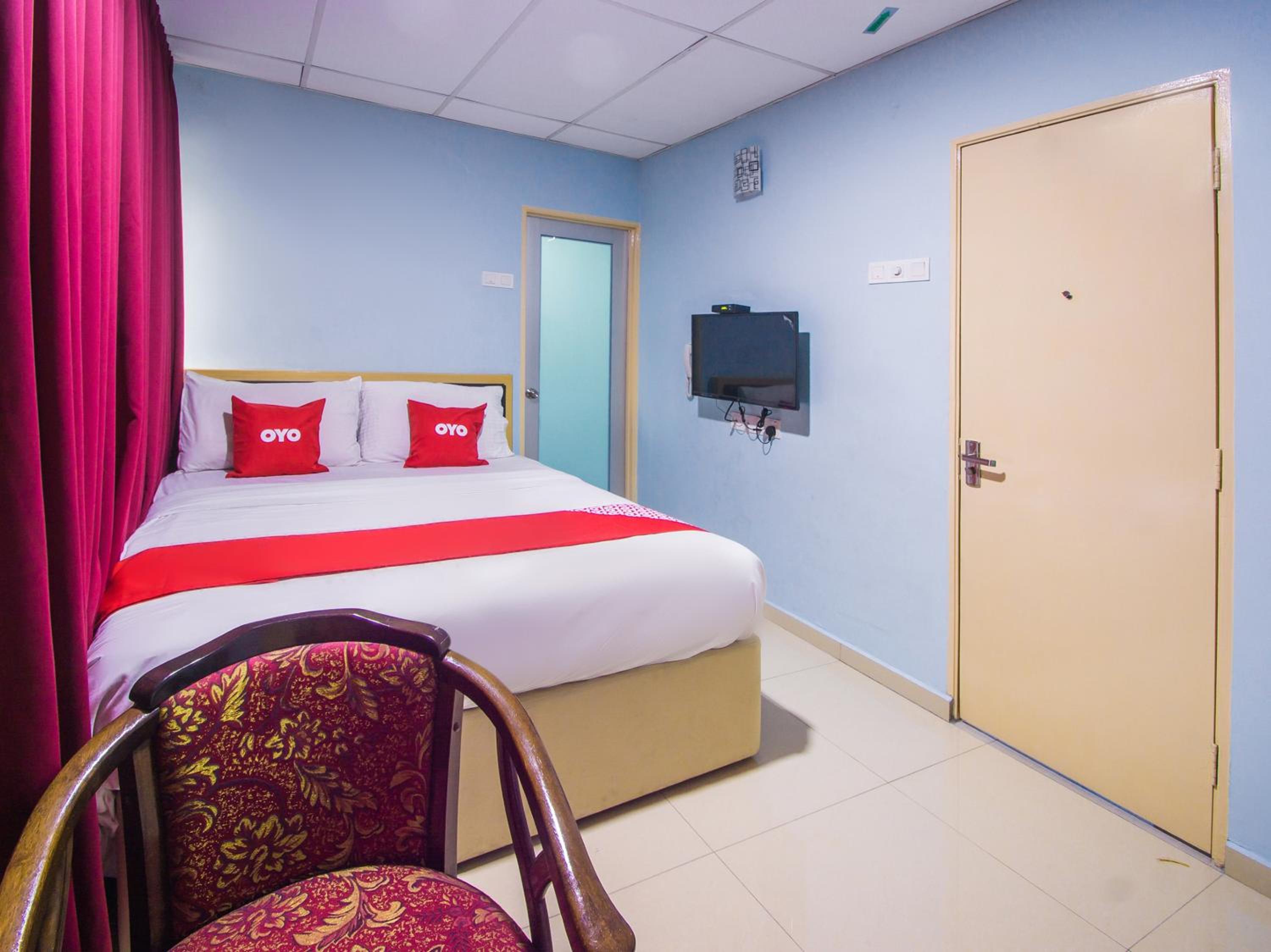 Deluxe Suite - Photo 7