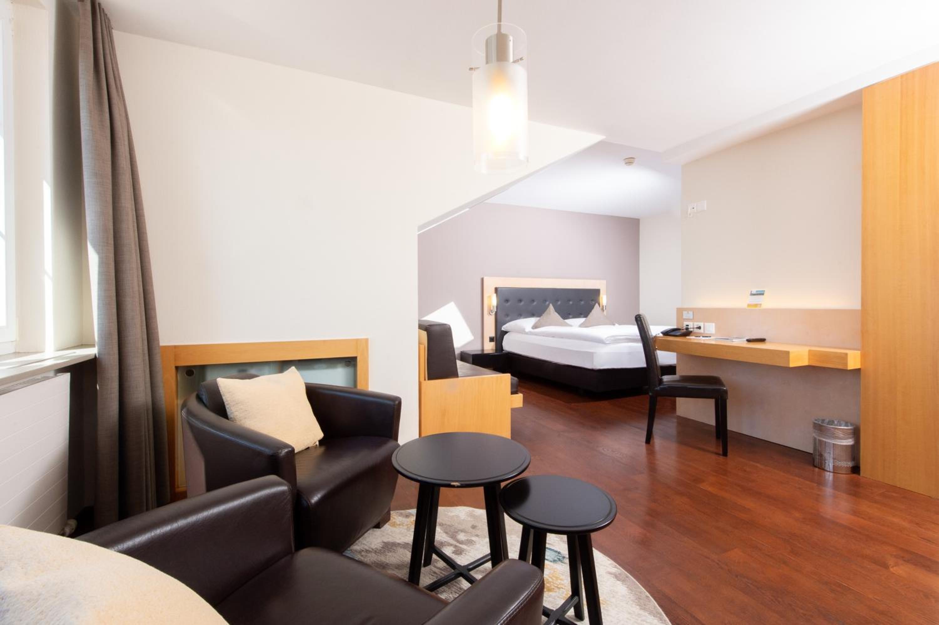 Triple Room with Alps and Lake View - Photo 4