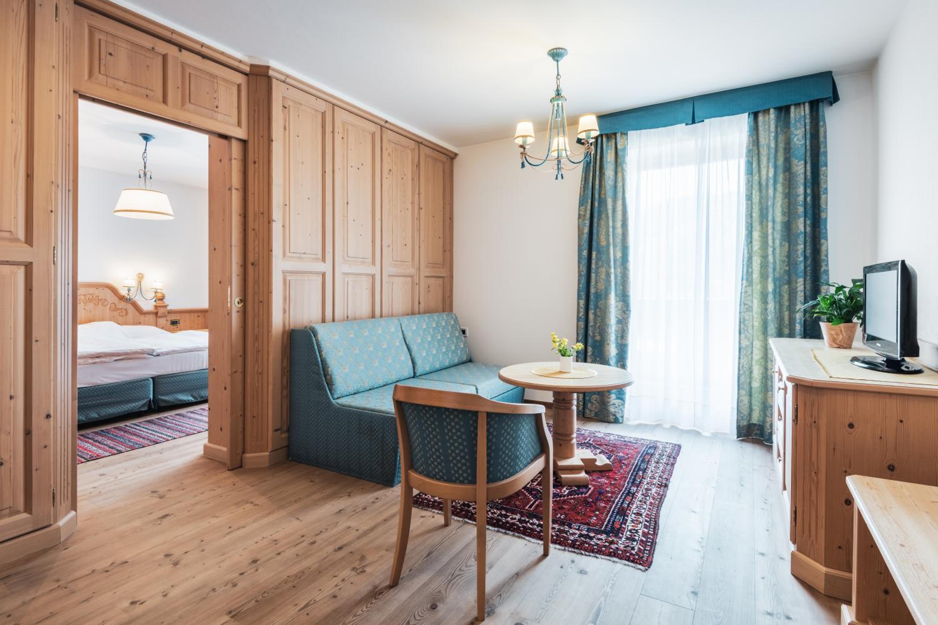 Suite photo 1