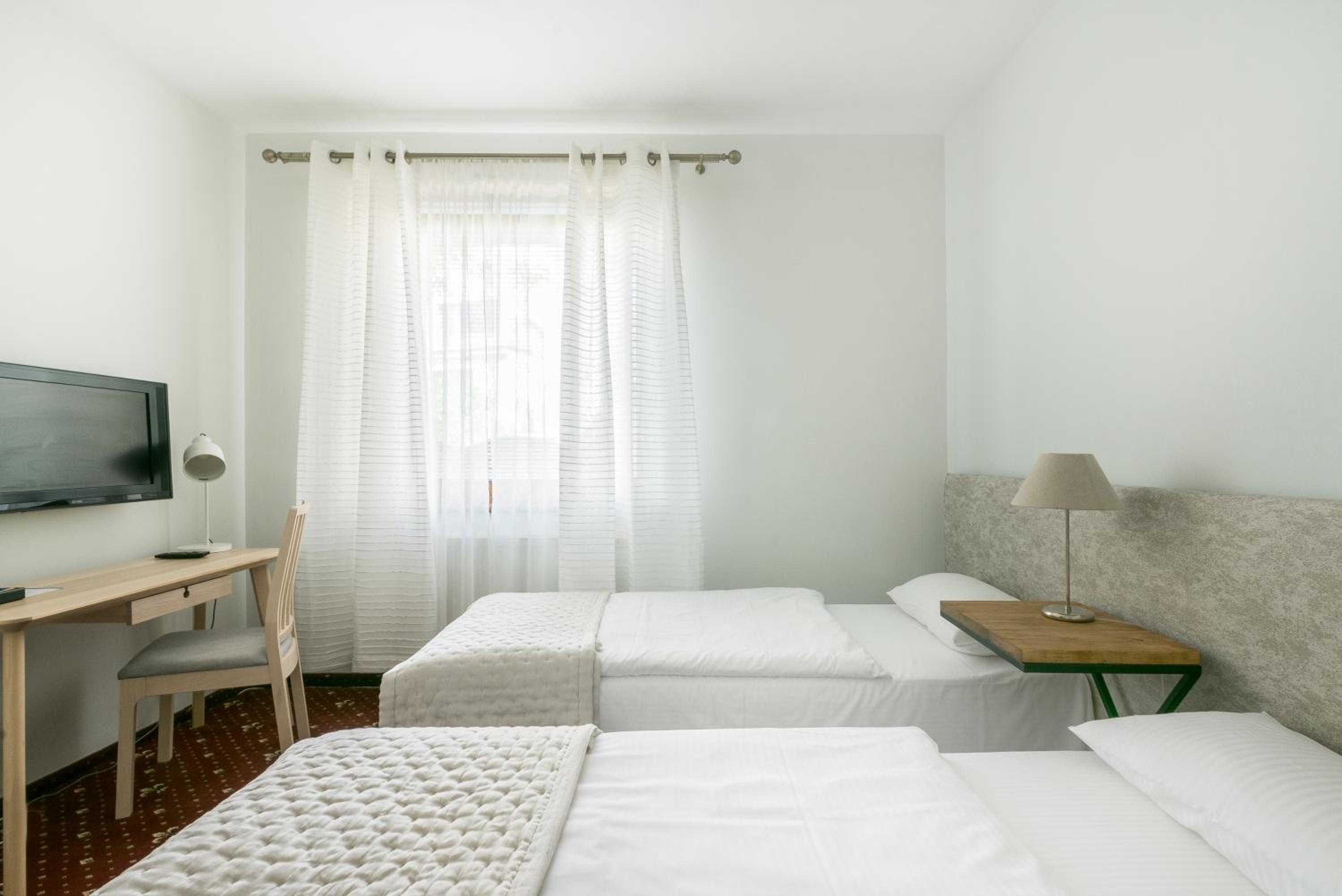 Double or Twin Room - Photo 16