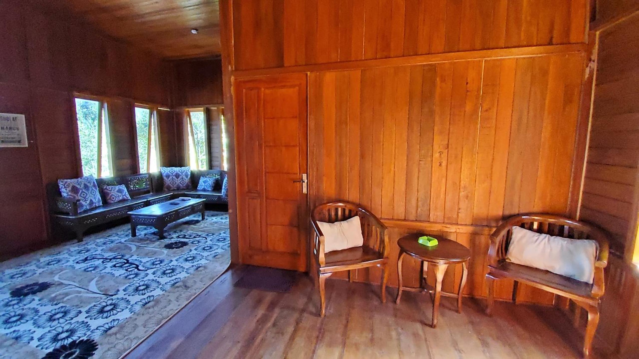 Villa photo 1