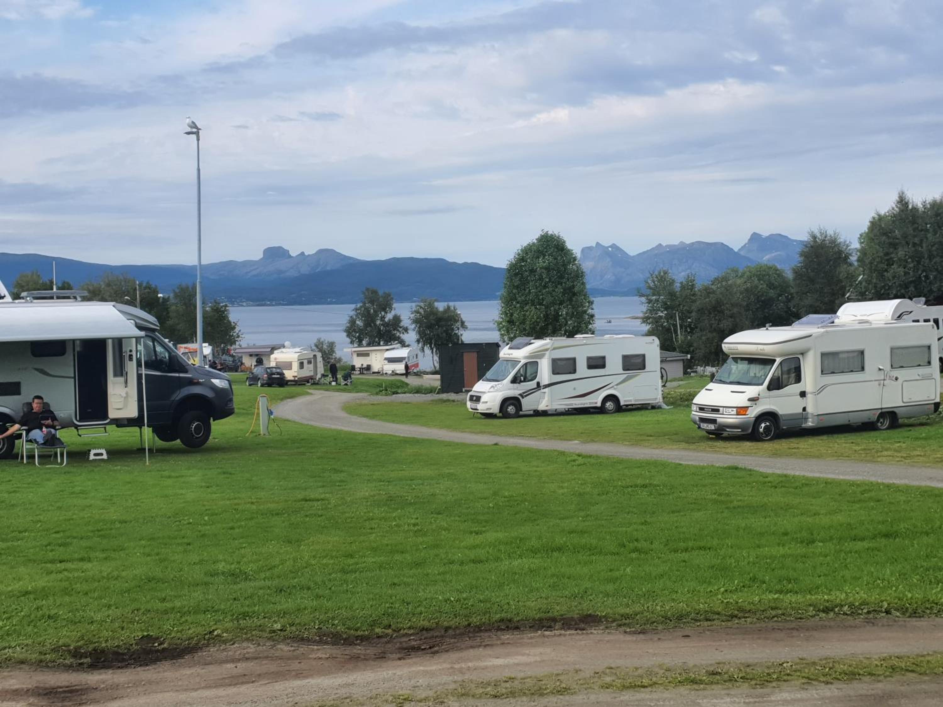 Mobile Home - Photo 6