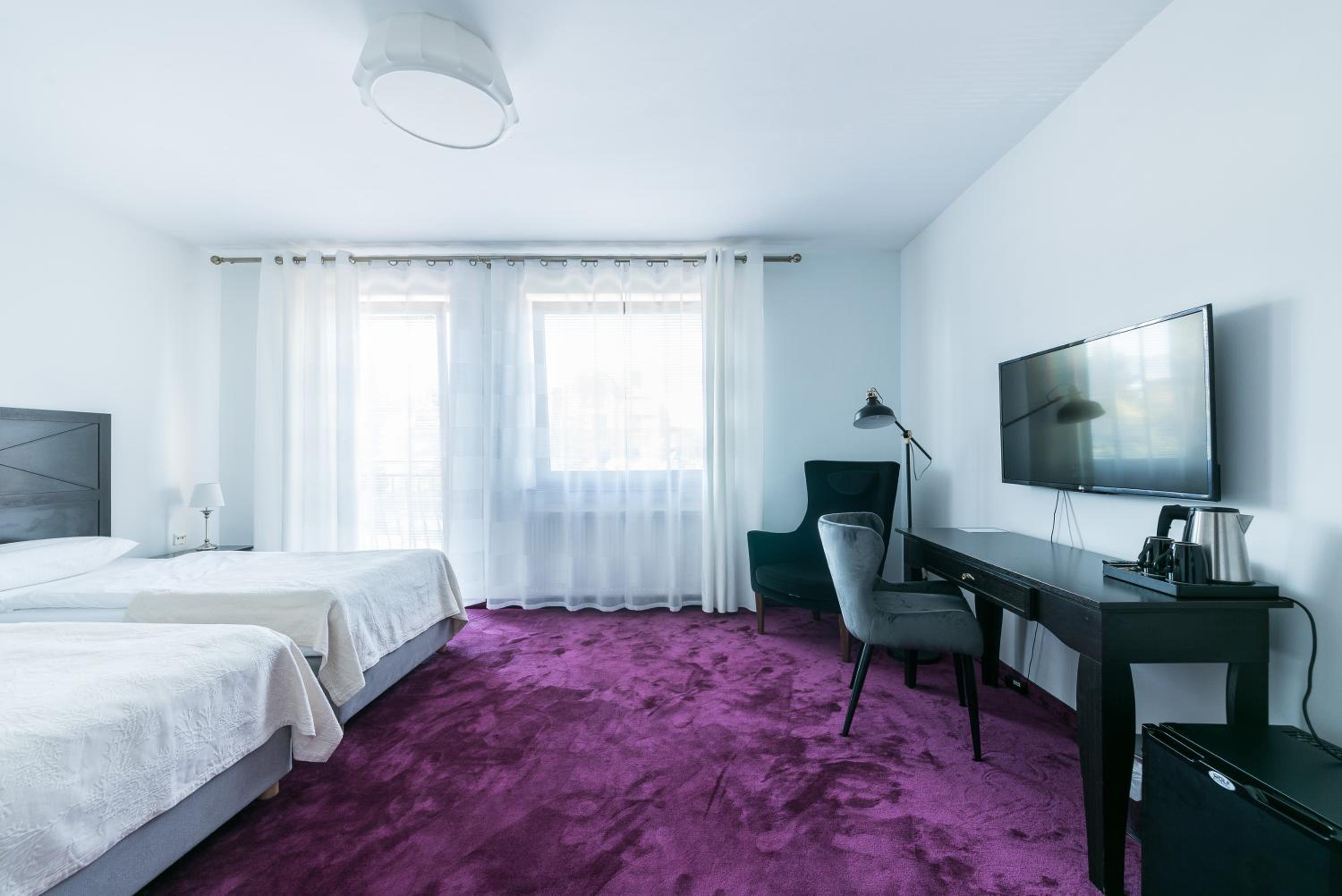 Double or Twin Room - Photo 7
