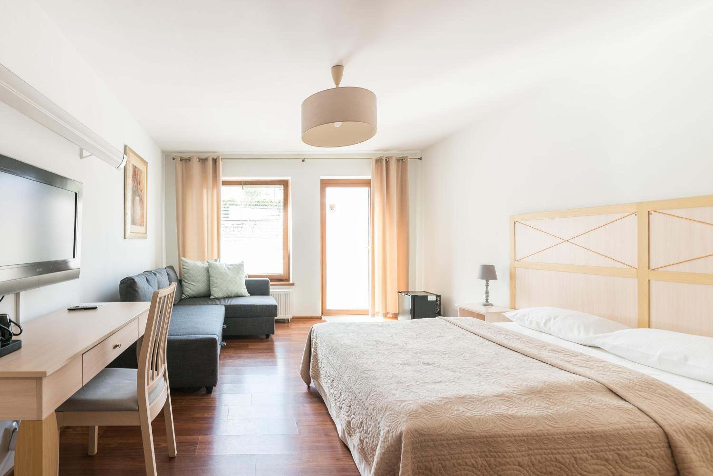Double or Twin Room - Photo 14