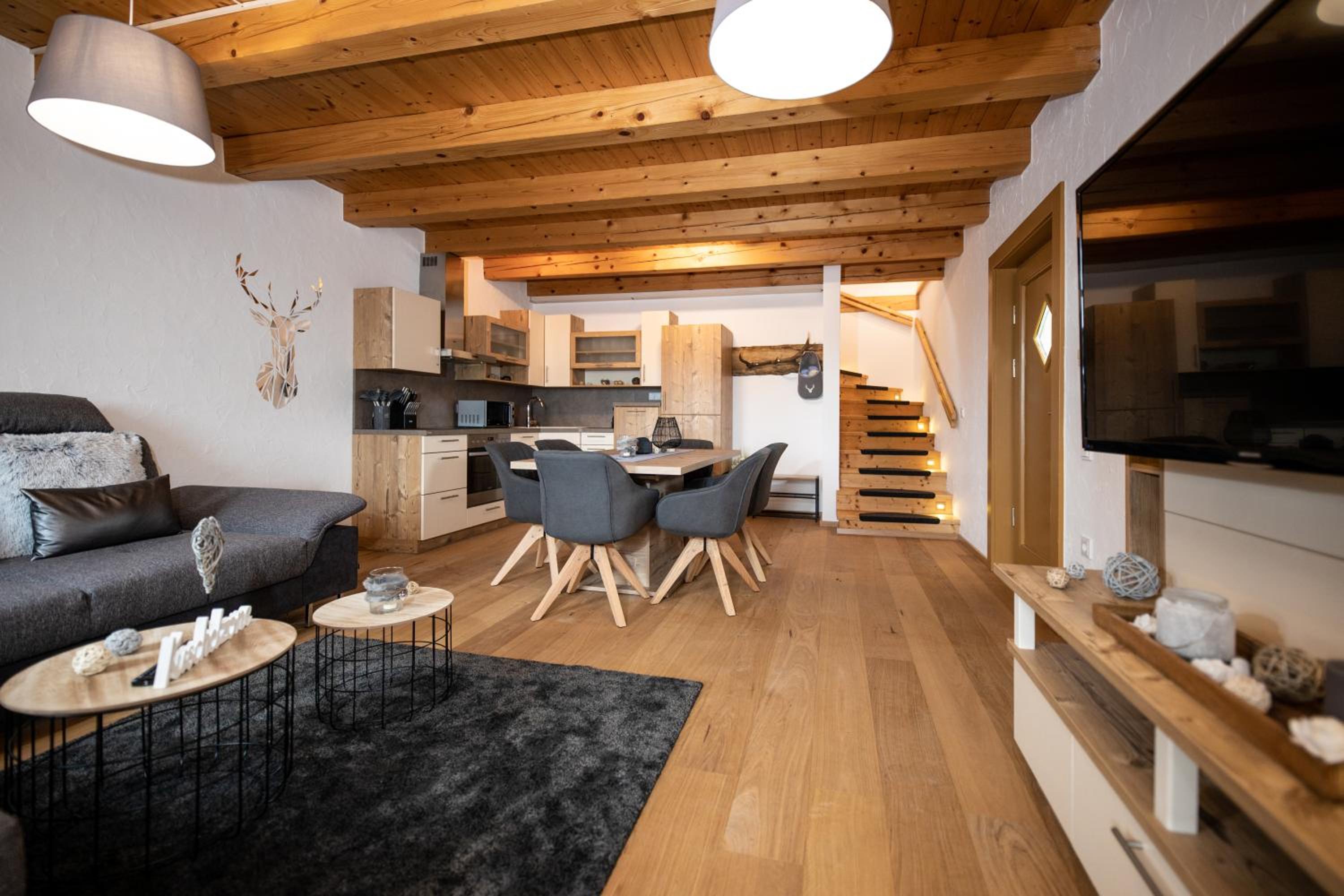 One-Bedroom House photo 1