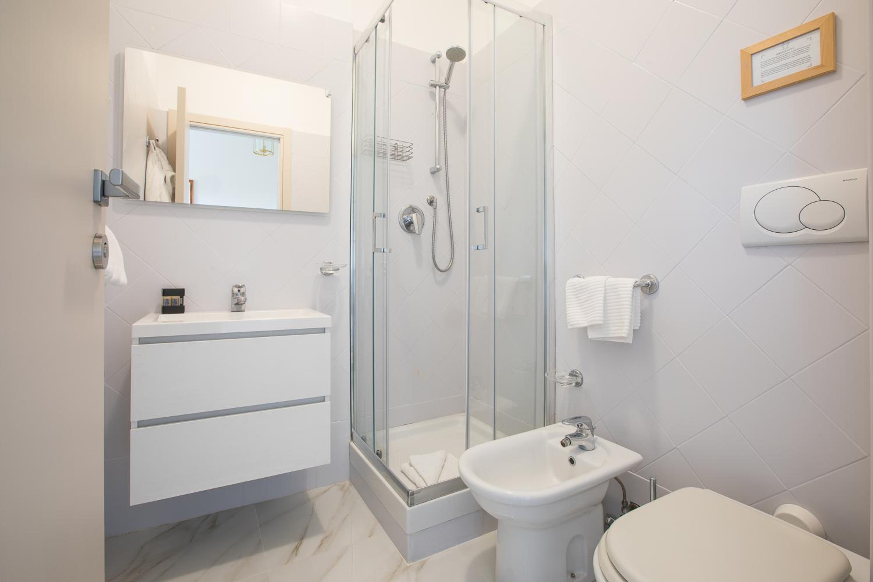 Small Double Room with View photo 3