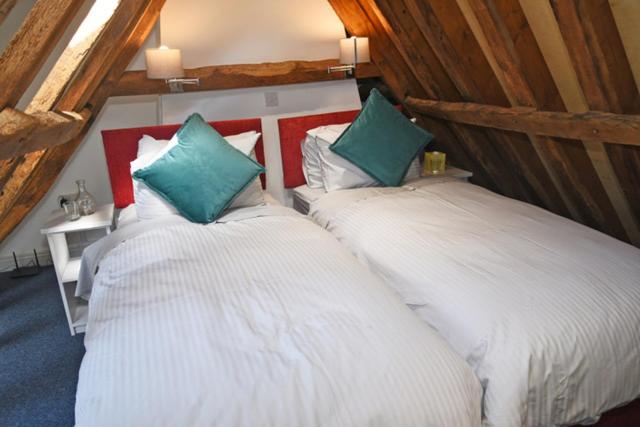 One-Bedroom Cottage - Photo 7