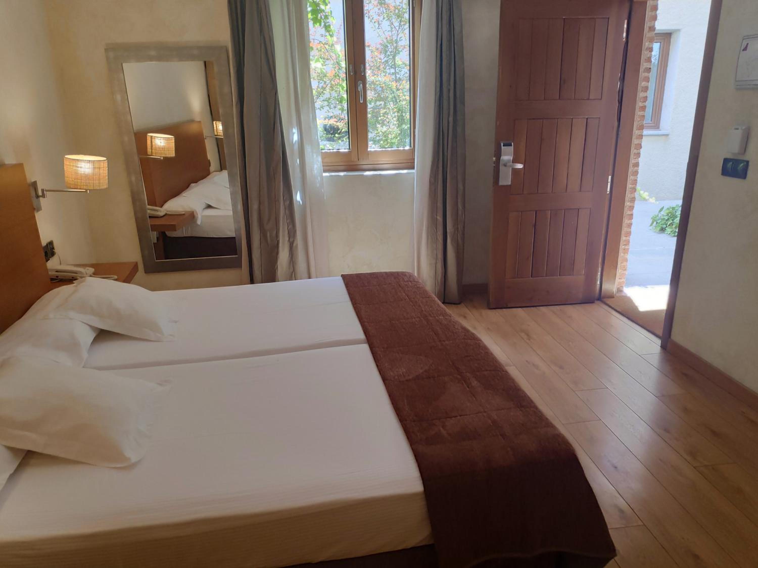 Habitación Estándar con Dos Camas Individuales