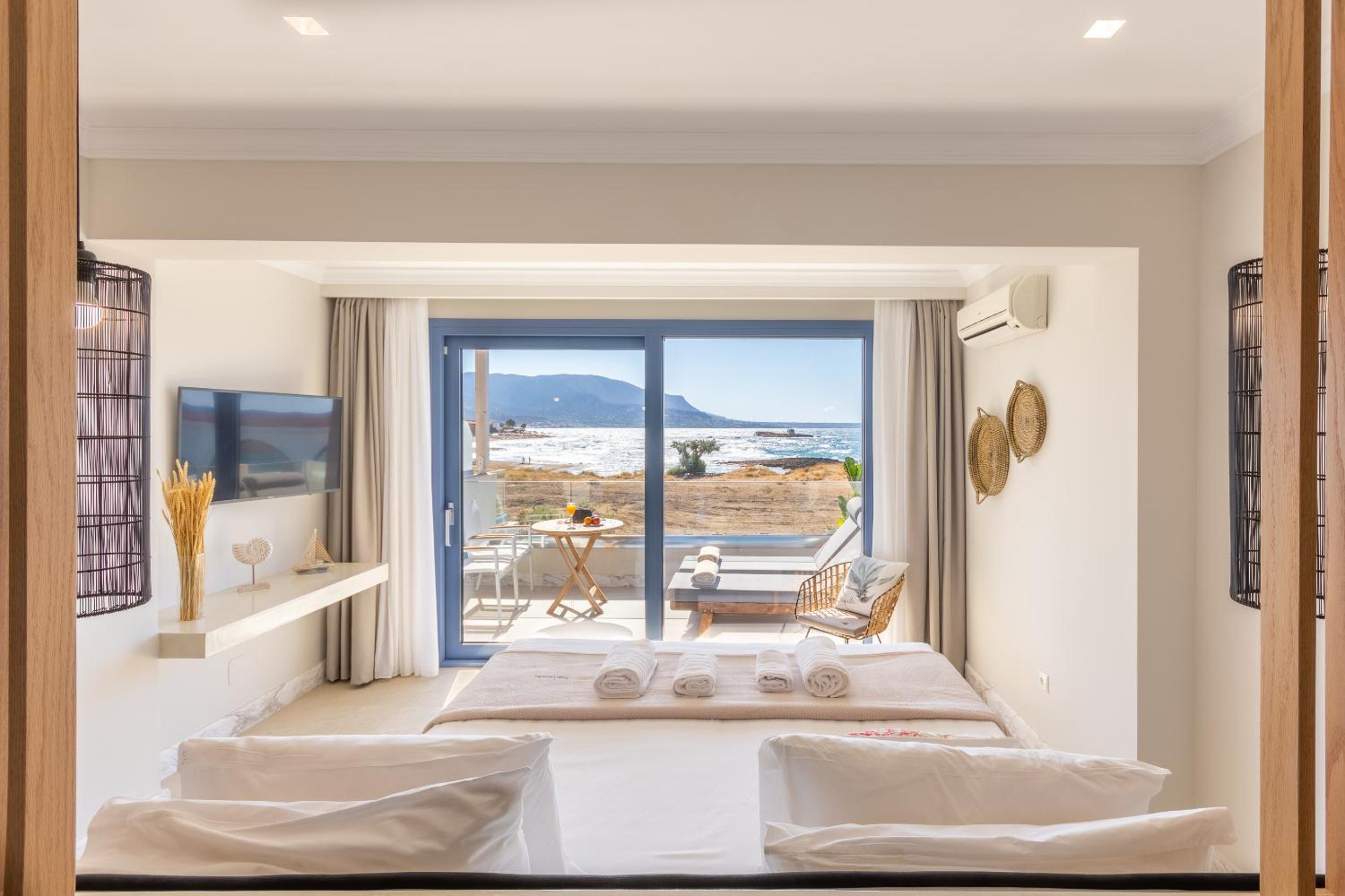 Deluxe Suite with Sea View