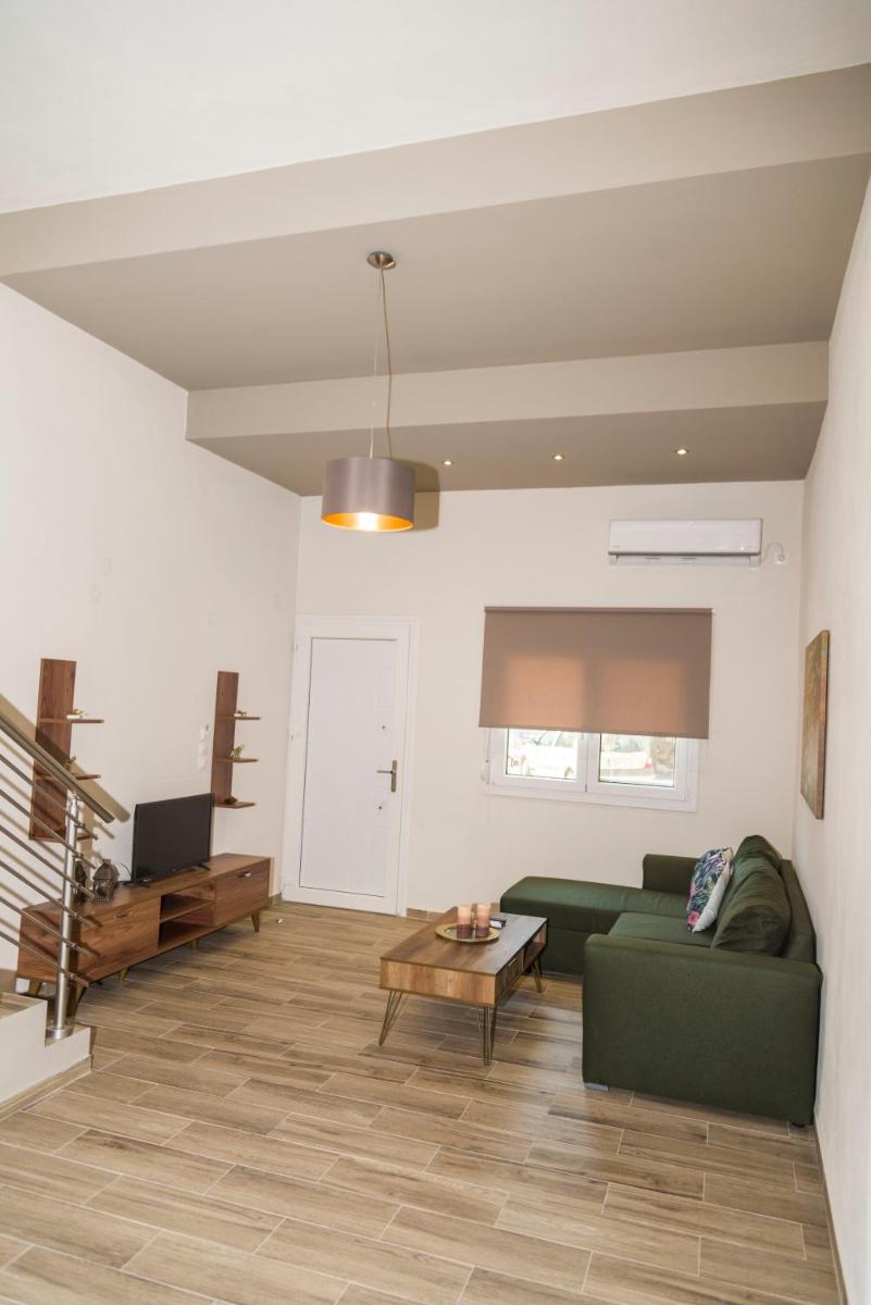 One-Bedroom Apartment - Photo 6