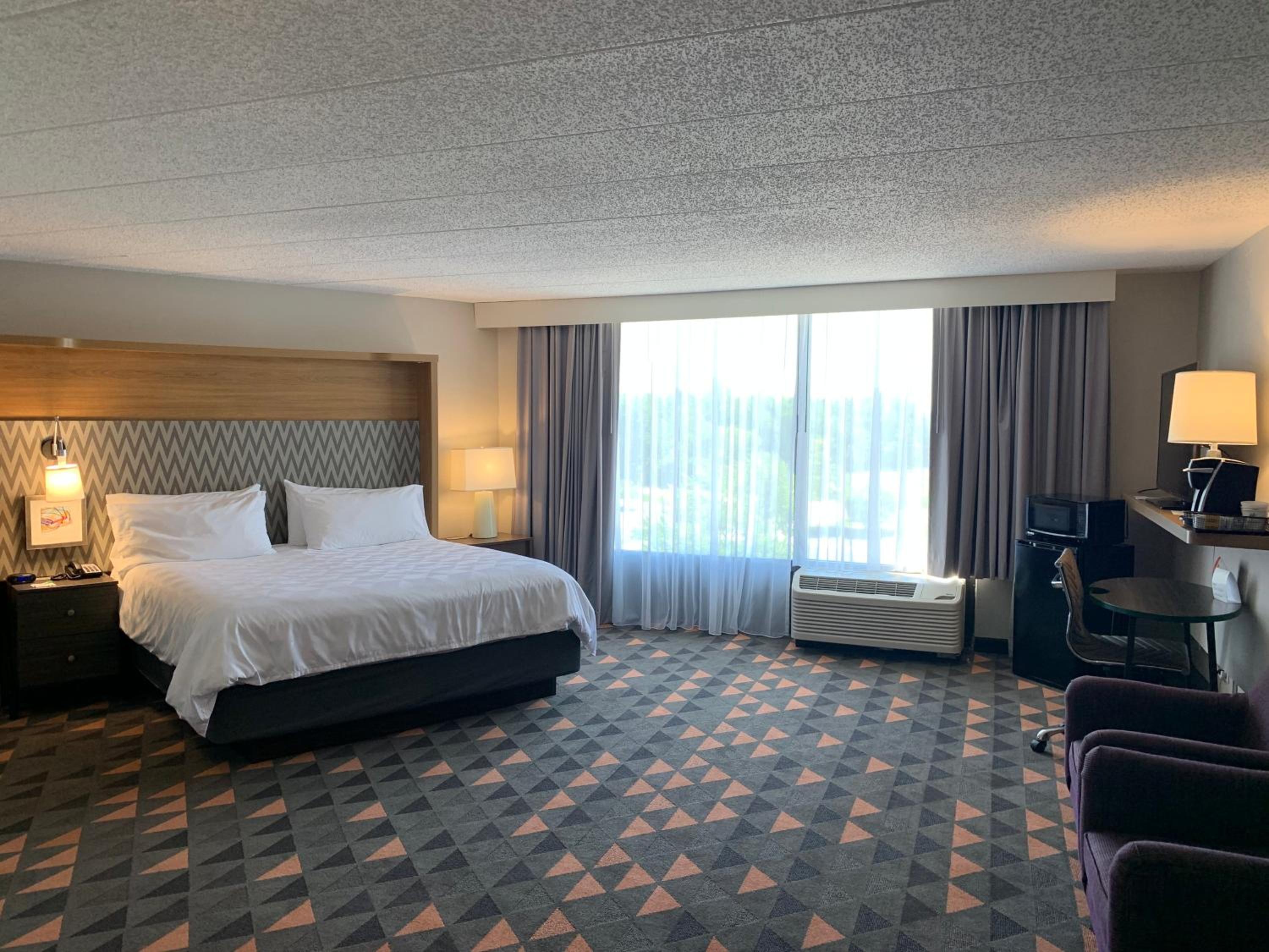King Suite - Photo 3