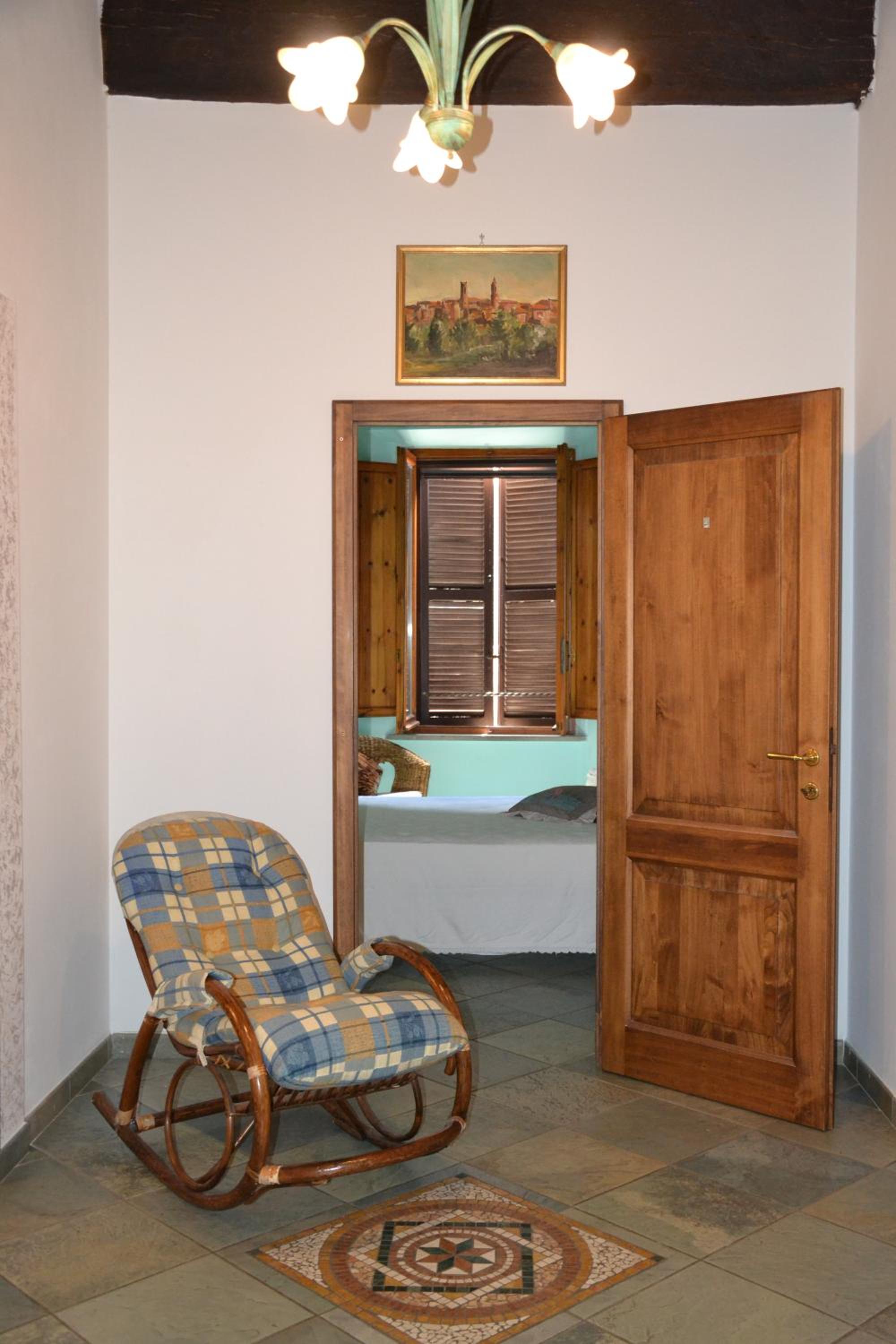 Two-Bedroom Apartment - Photo 10