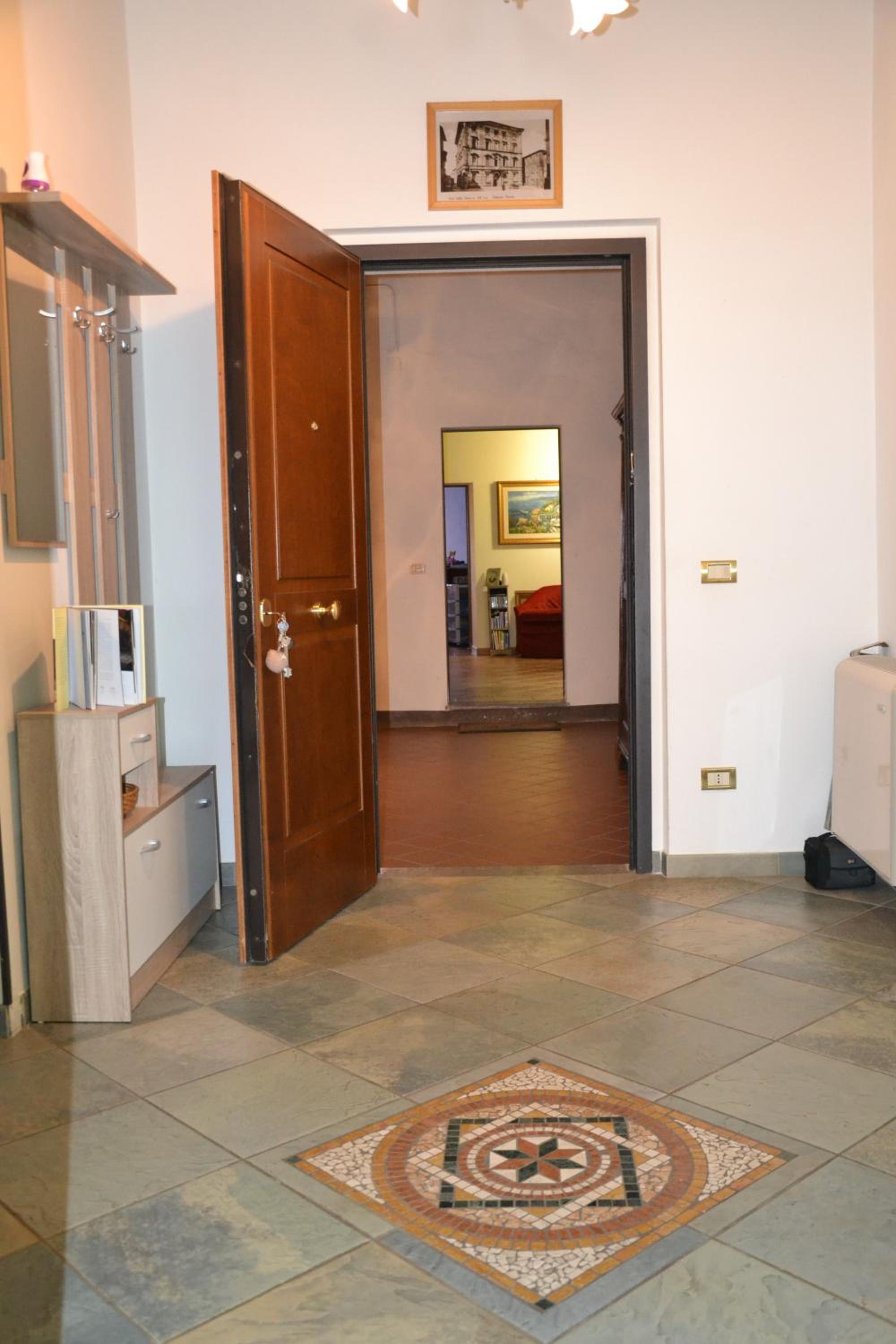 Two-Bedroom Apartment - Photo 4