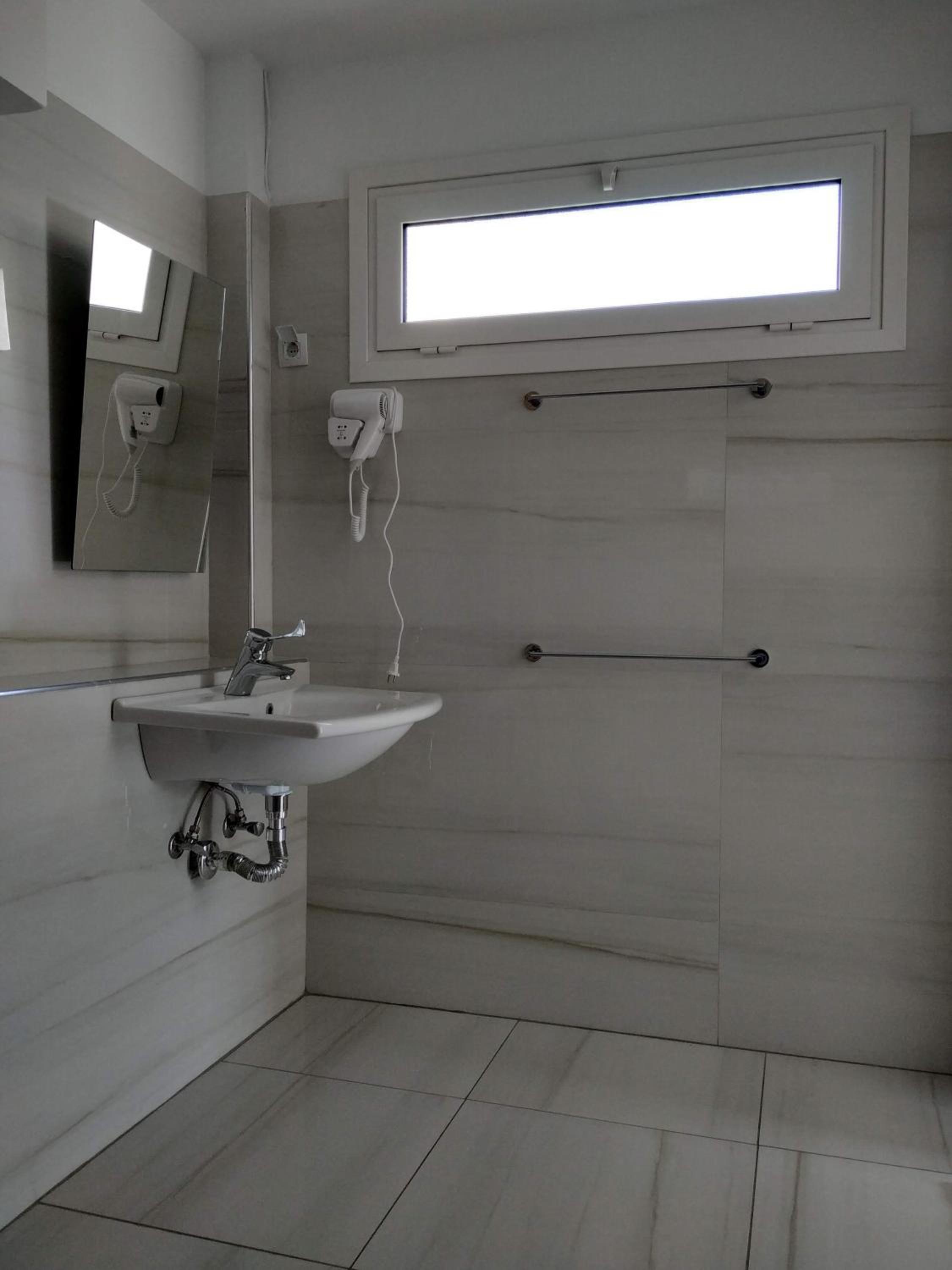 Deluxe Double or Twin Room with Garden View - Photo 4