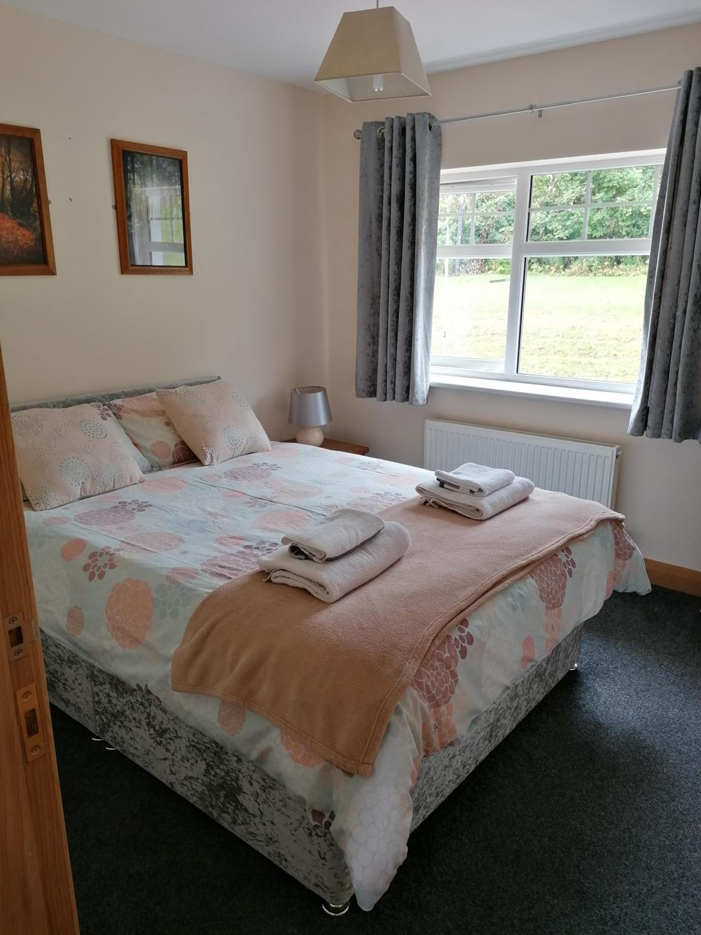 Four-Bedroom House photo 2