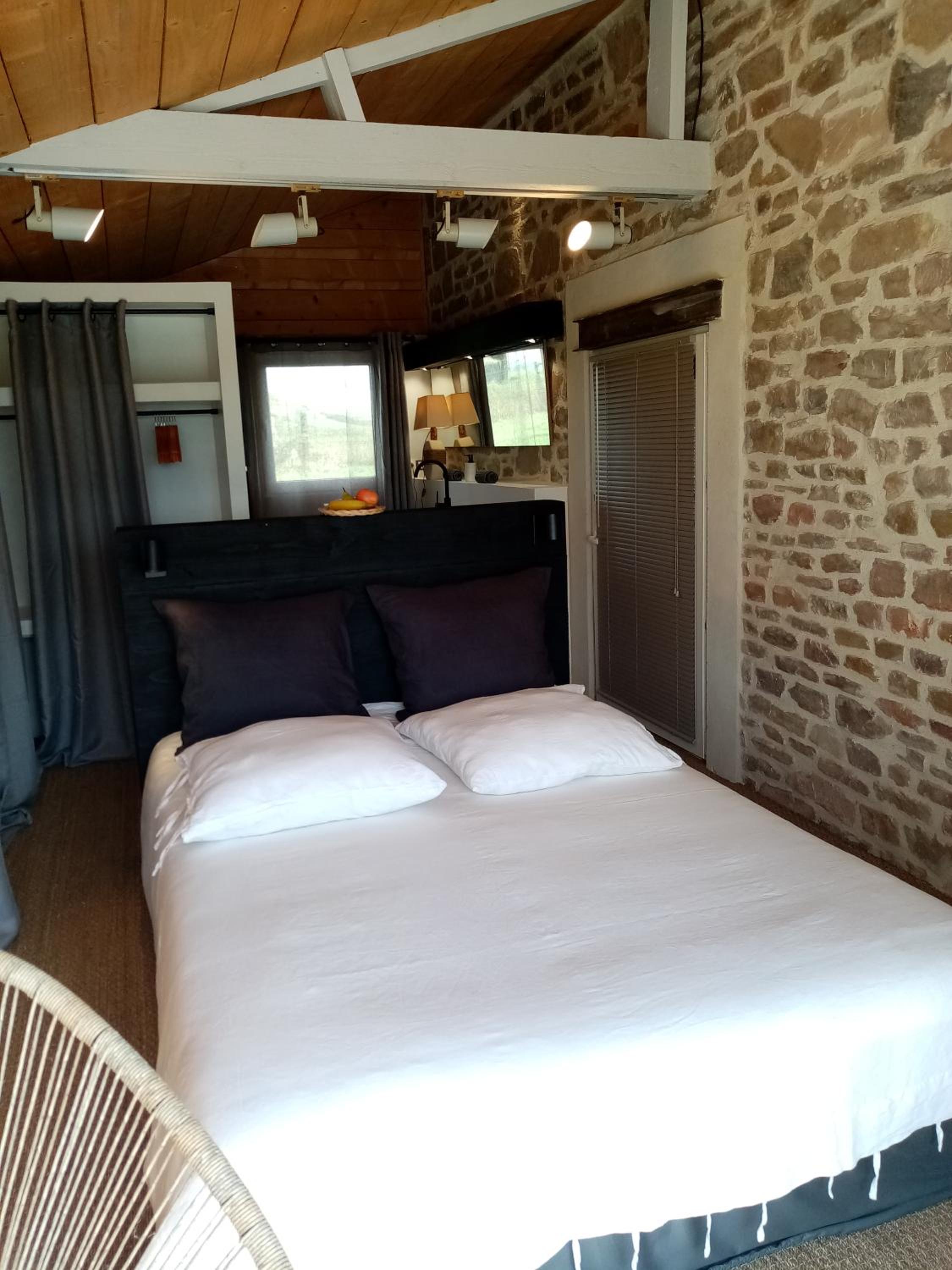 Double Room with Garden View - Photo 4