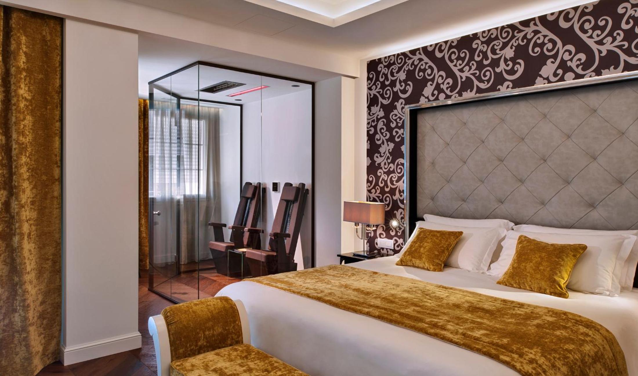 Queen Suite photo 1