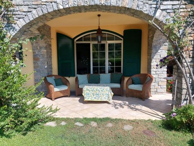 Villa photo 3