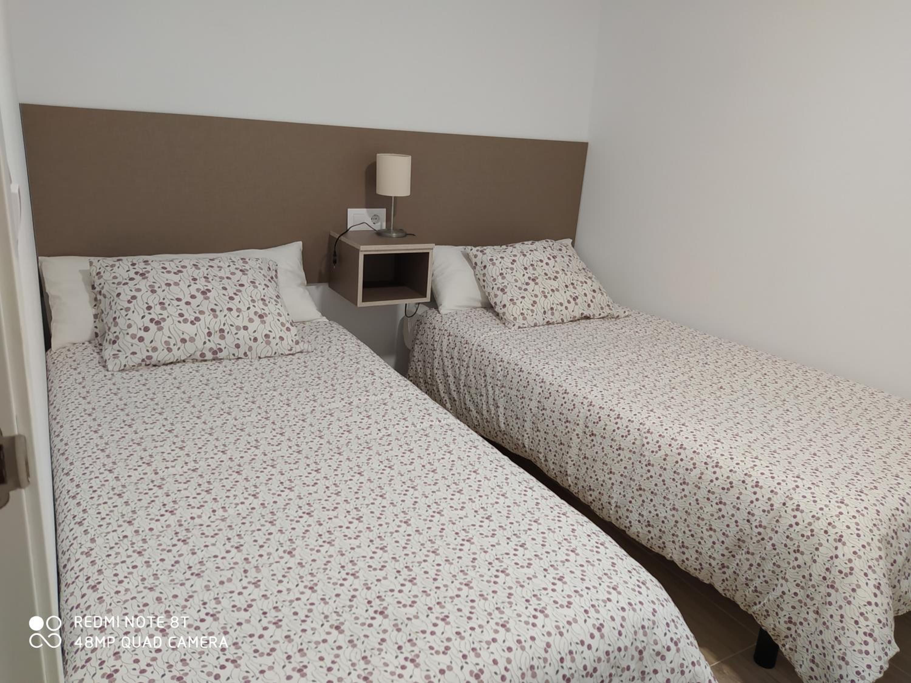 Two-Bedroom House - Photo 16
