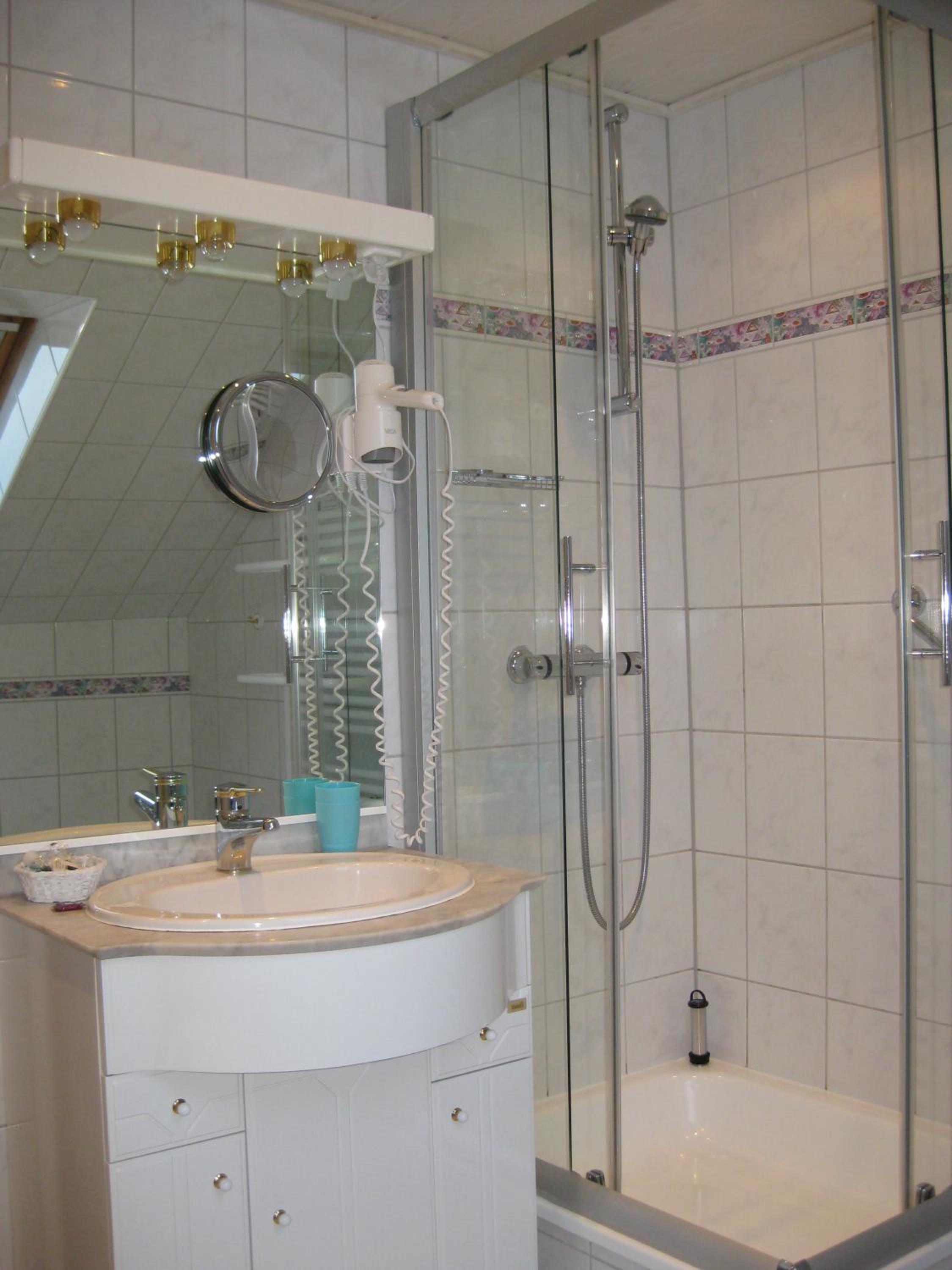 Triple Room (3 Adults) photo 2